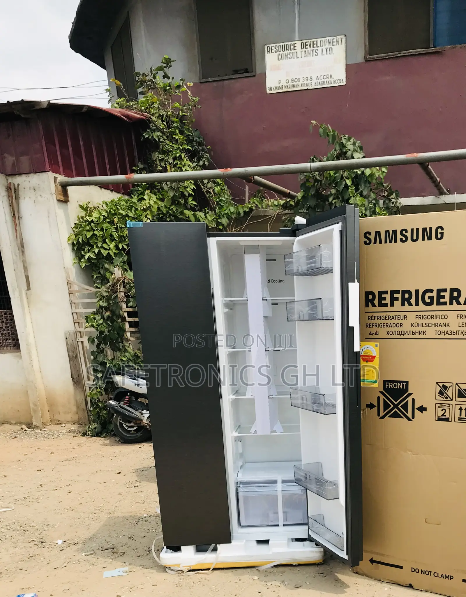 Order Frosty Sidebyside Samsung 583 Liters Doubledoor Grey
