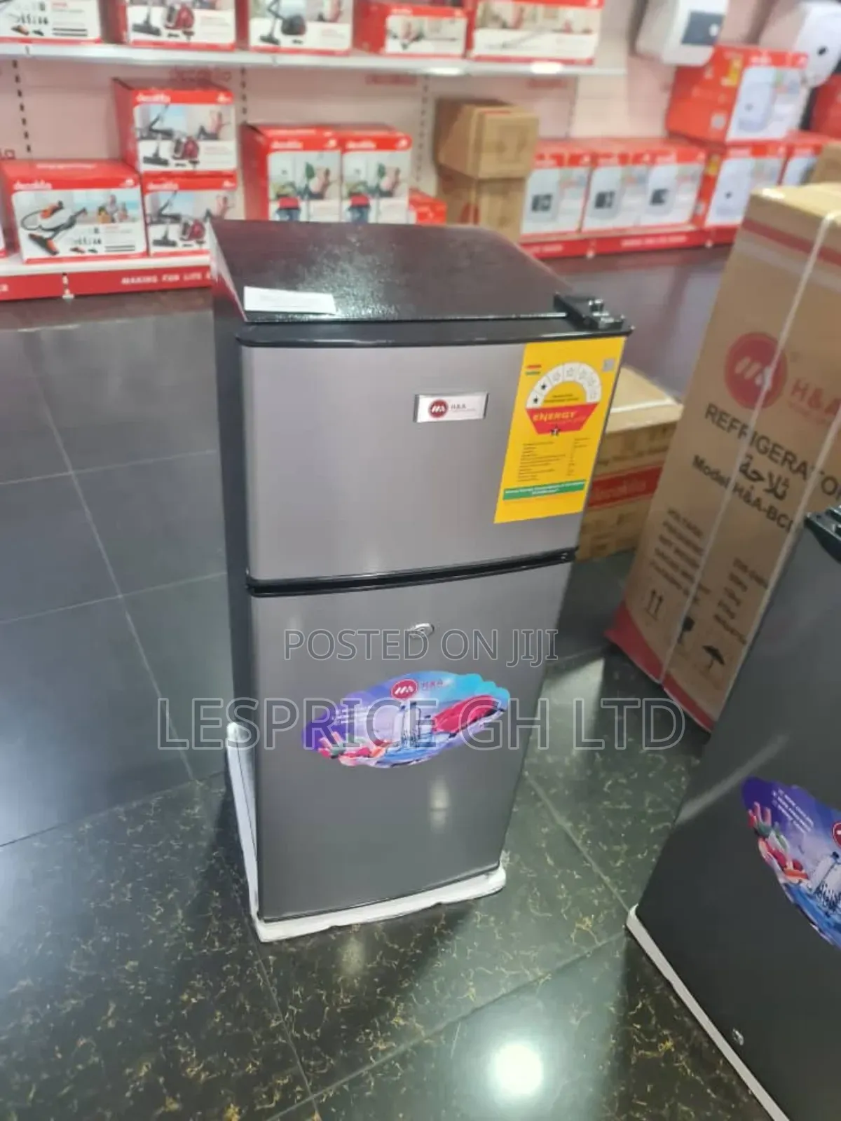 H a Top Freezer Fridge: Budget Smart