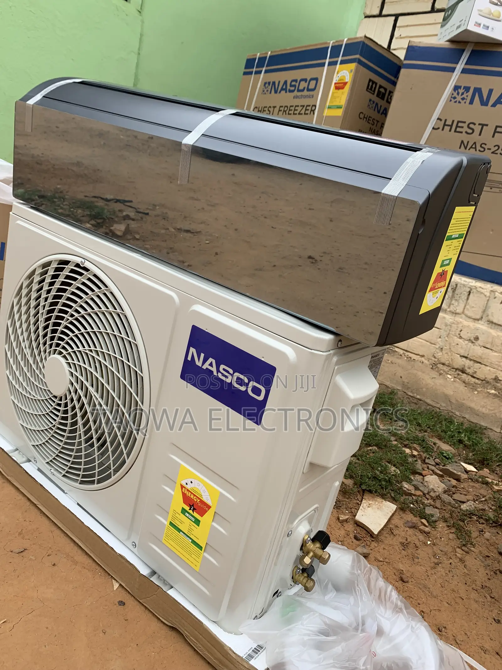 Modern Interior Black Nasco 1.5hp R410 Air Conditioner