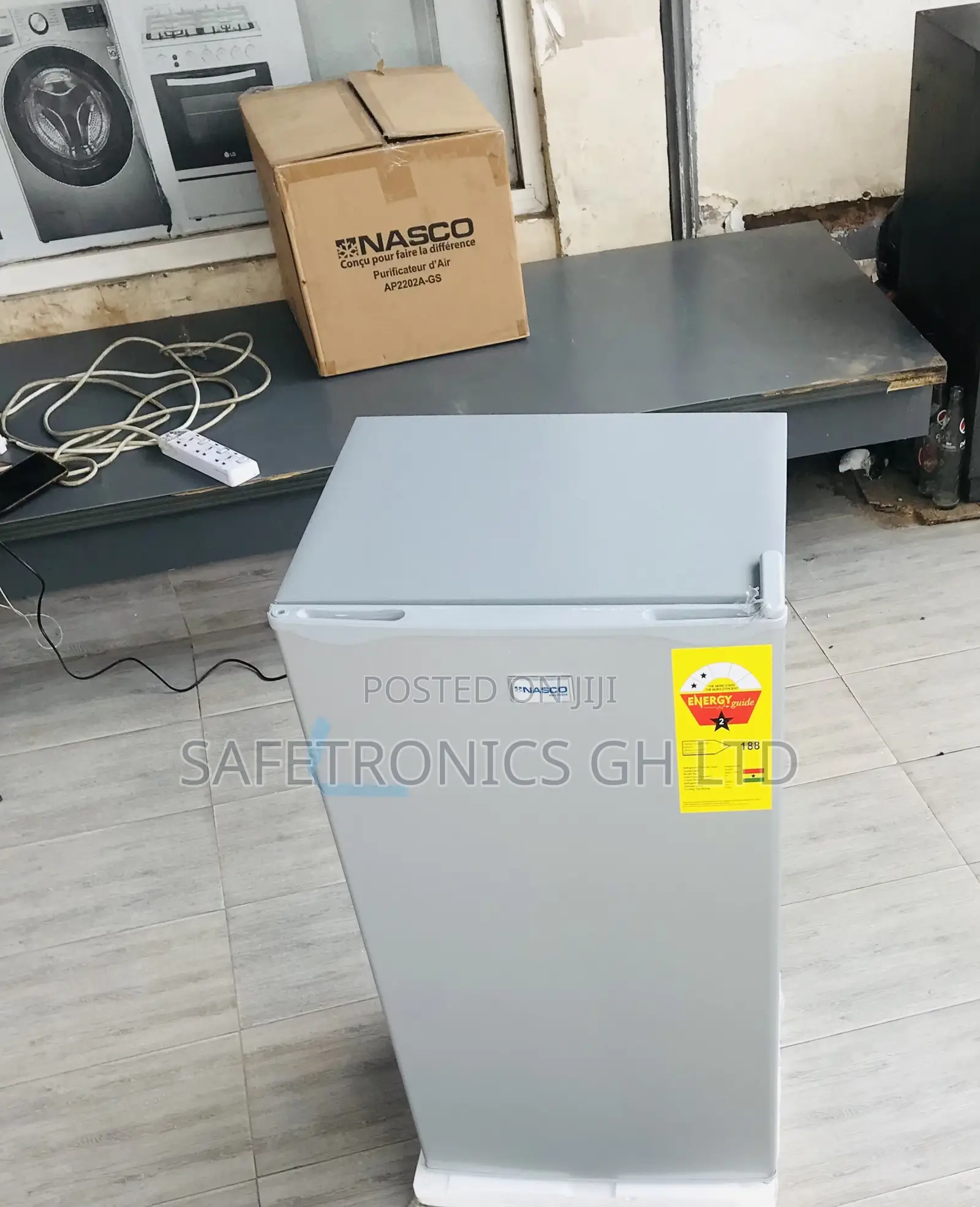 Unique Fast Nasco 90 Liters Singledoor Grey Top Feezer