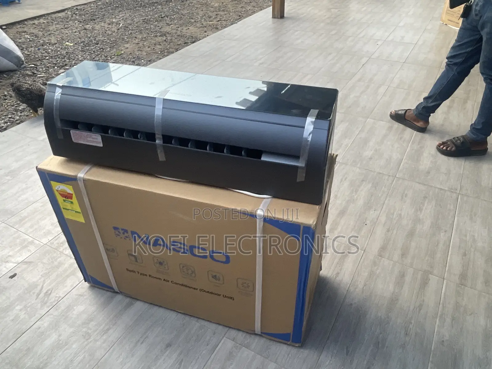 A New Branded Mirror Black Designed Nasco 1.5hp Aircondition