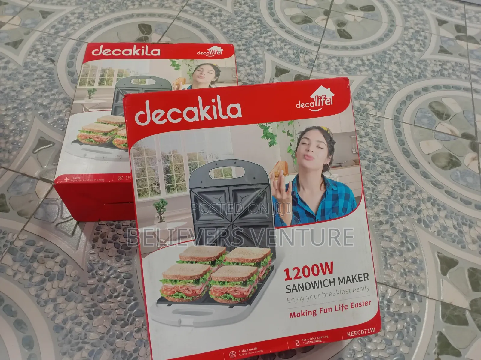 Massive Performing Decalife Sandwich Maker Decalife