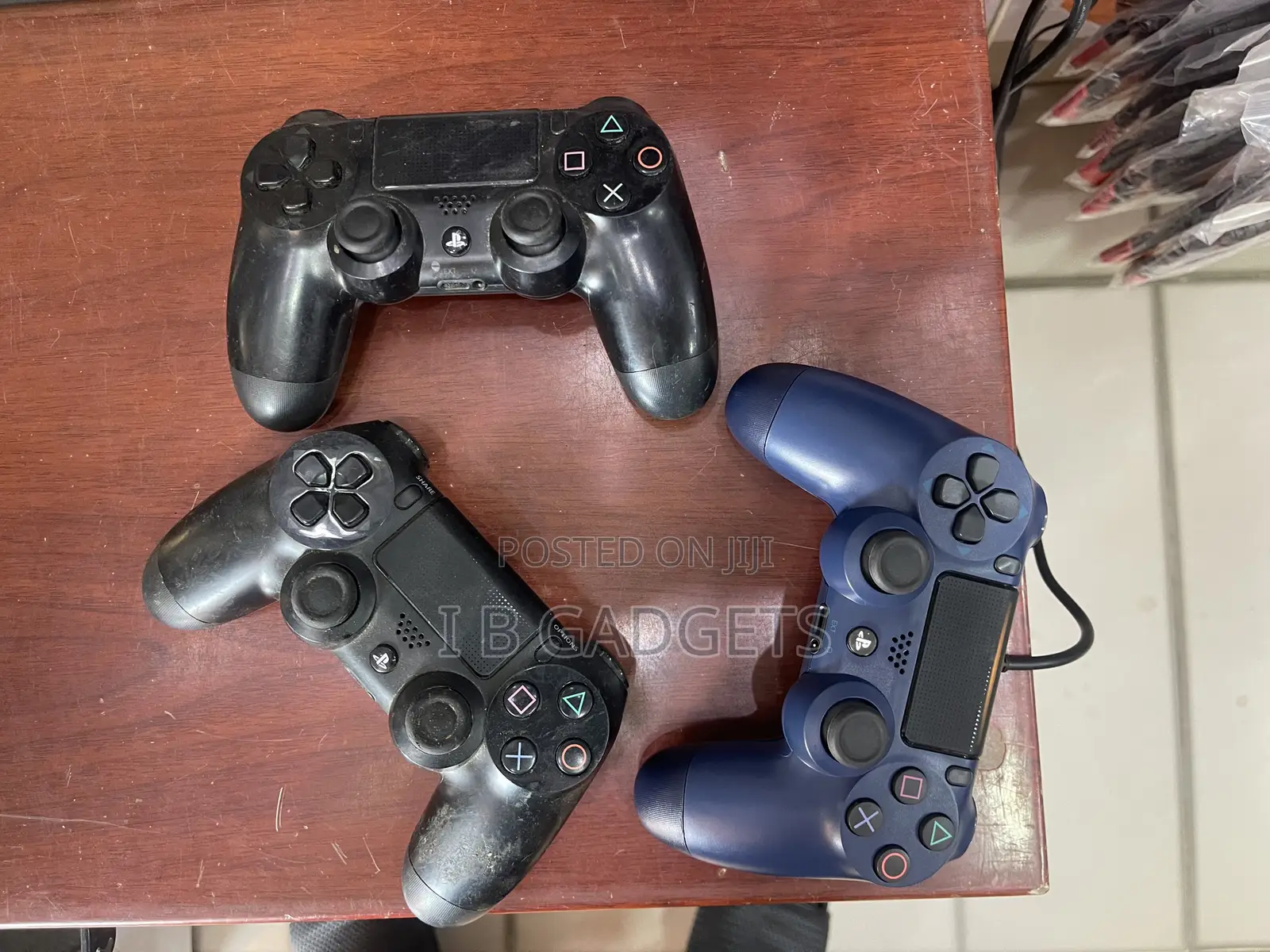 Home Used Ps4 Controllers