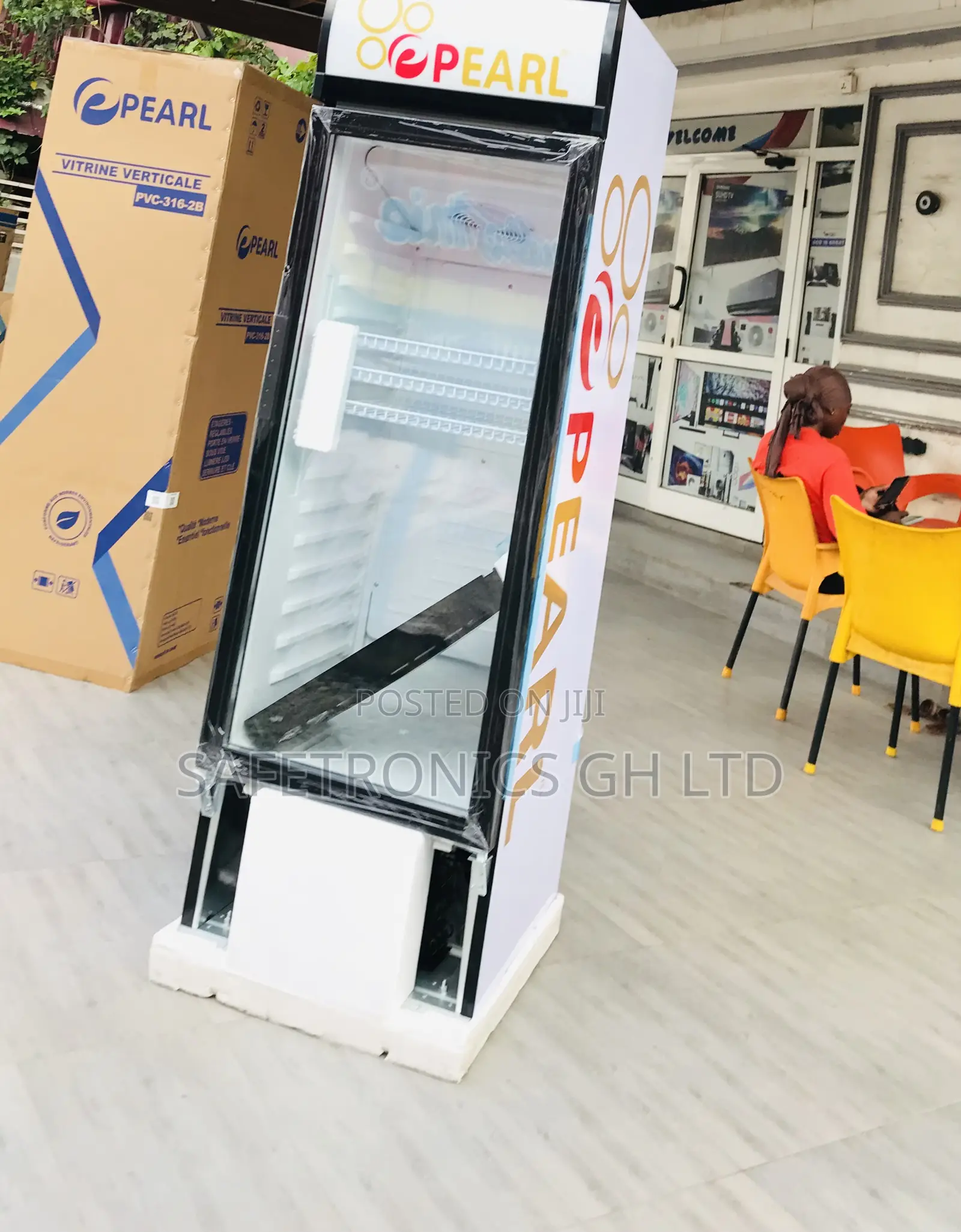 Get Efficiency Pear 238 Liters Singledoor Glass PVC-316