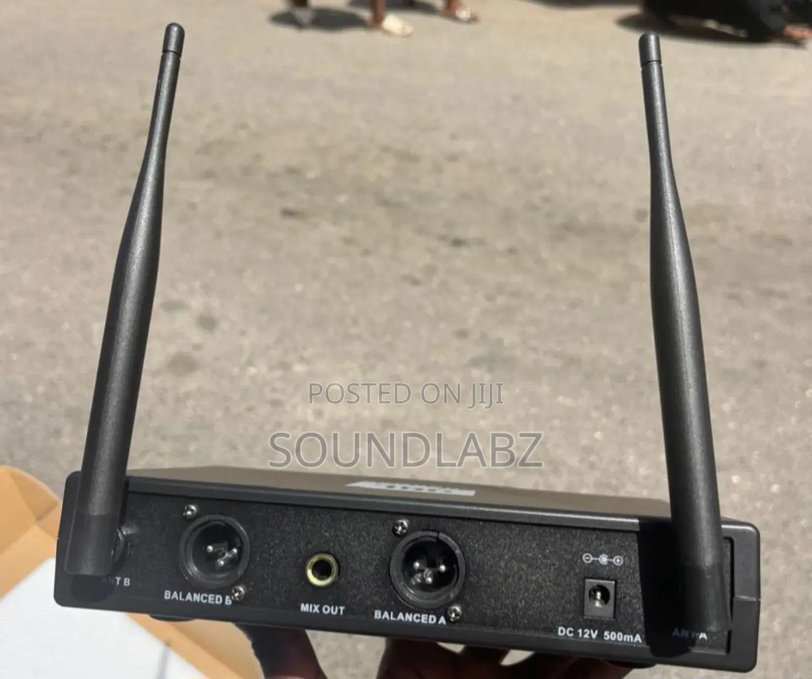 JBL Mv300pro Intelligent Wireless Microphone