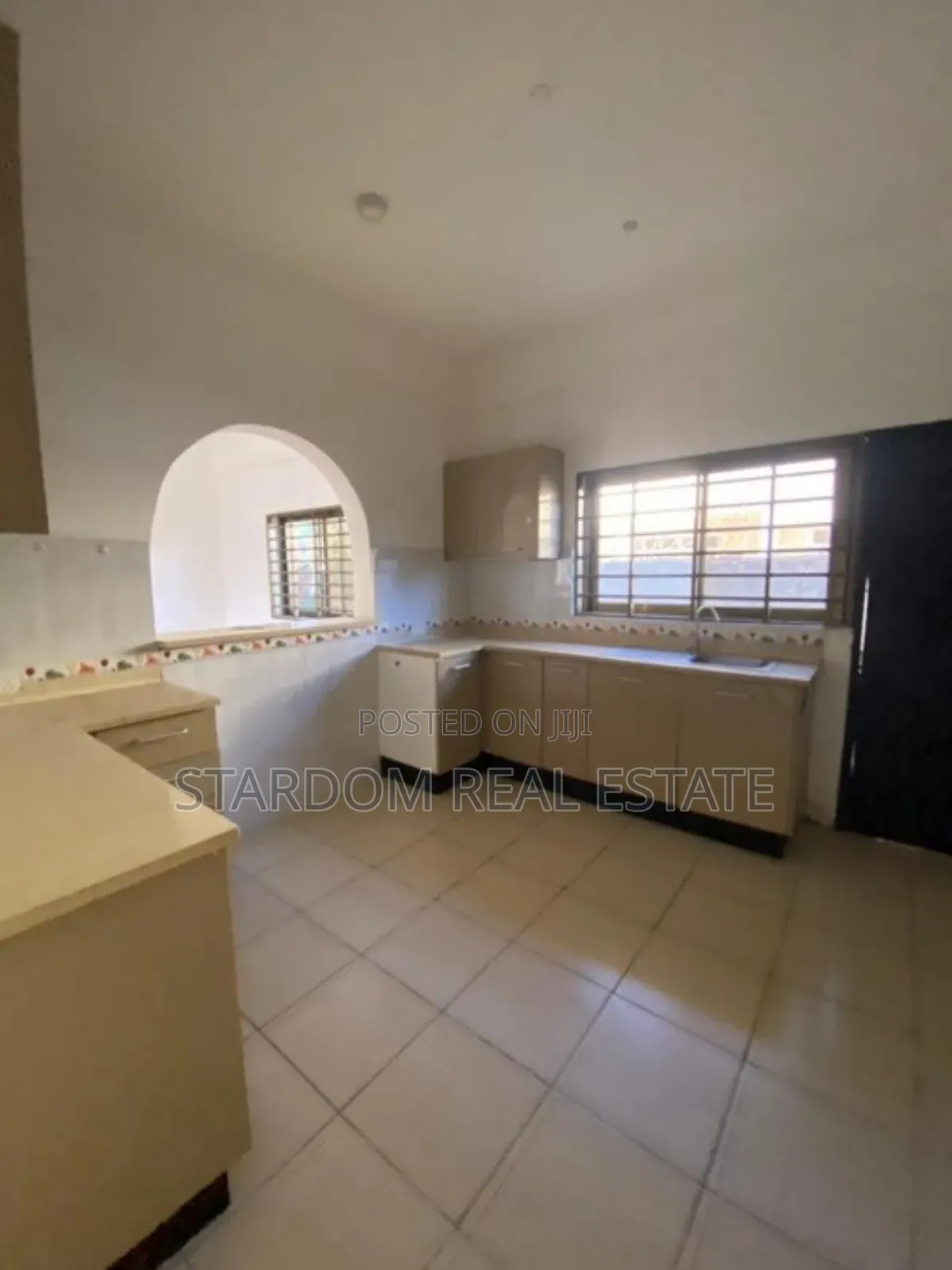 2bdrm Apartment in Com20 Road, Spintex for rent