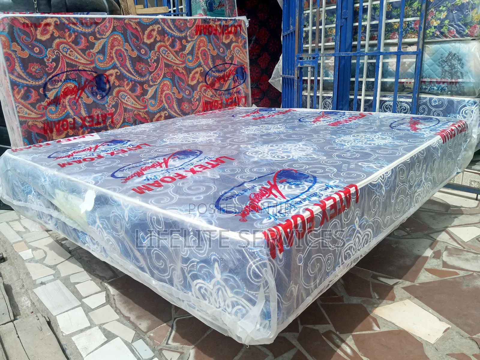 Standard Density Mattress 12" King Size