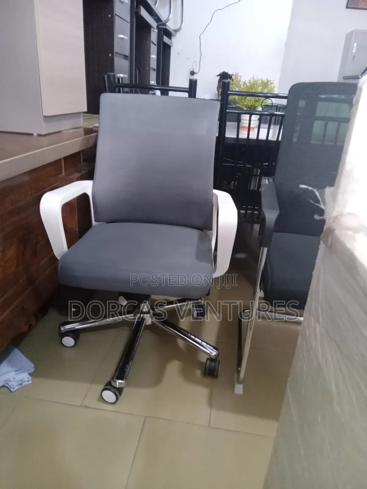 Manager's Swivel Chair