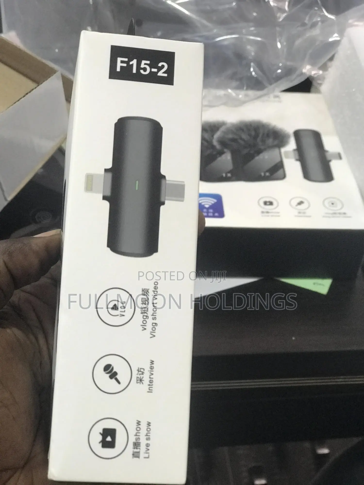 Double Wireless Microphone for iPhones and Type C Phones