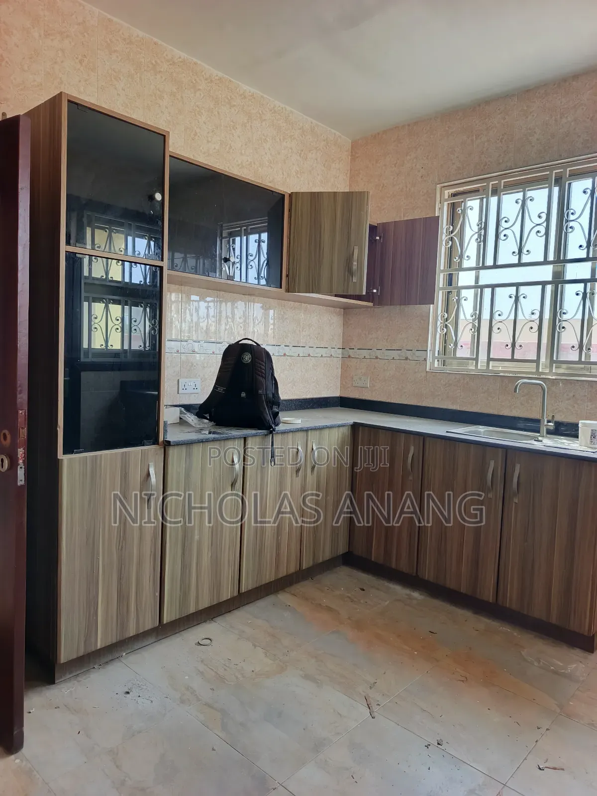 2bdrm Apartment in The Dorns Properties, New Town for rent