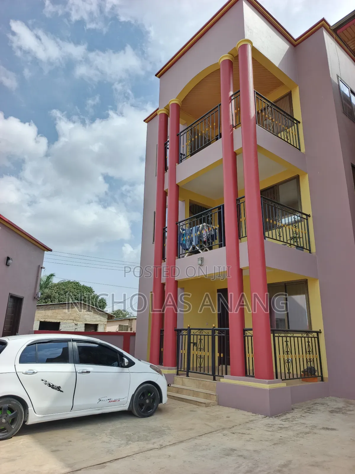 2bdrm Apartment in The Dorns Properties, New Town for rent