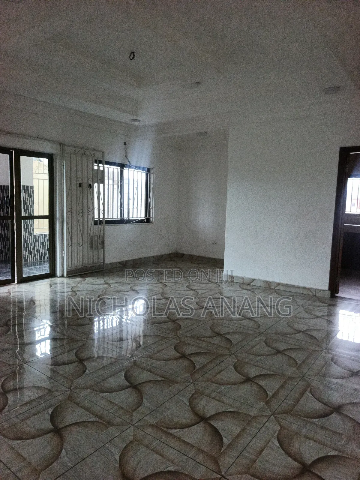 2bdrm Apartment in The Dorns Properties, New Town for rent