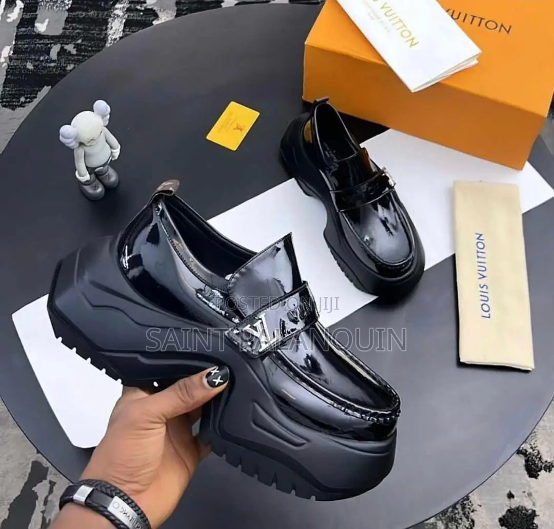 Louis Vuitton Men Sneaker