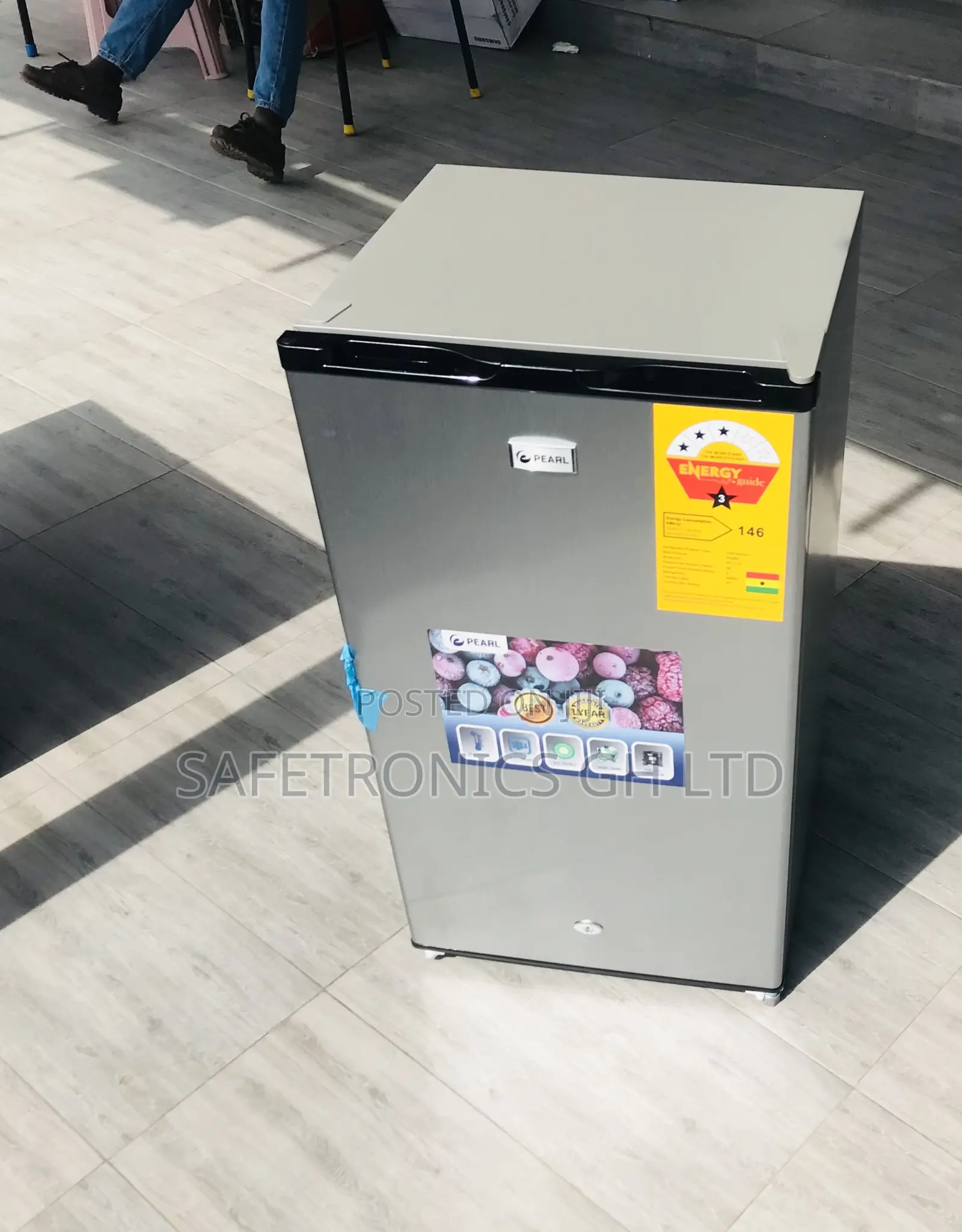 Auto Defrost Top Freezer 80l Pearl Singledoor Tabletop