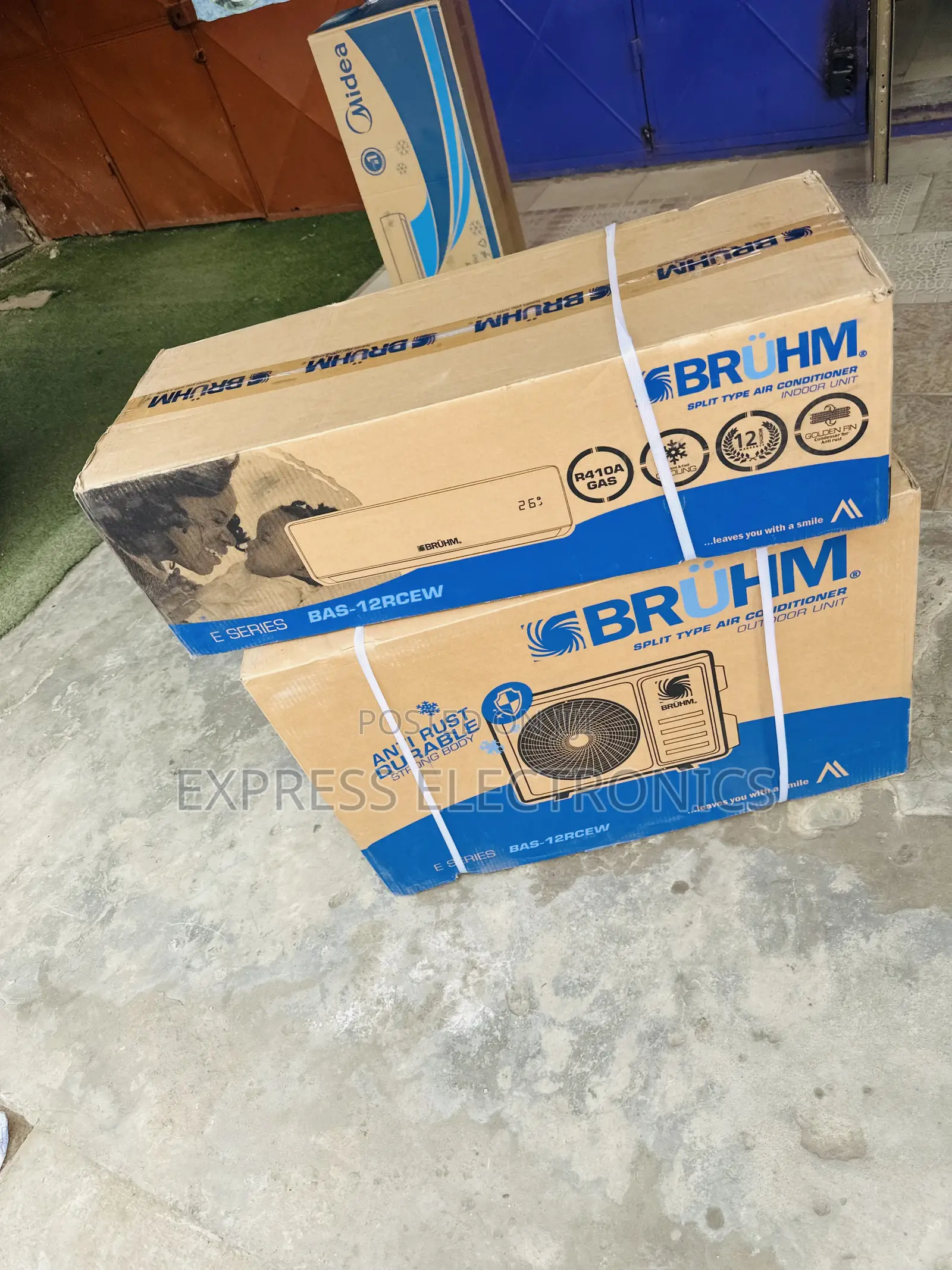 Cleanable Panel White Inverter Split Bruhm 2.5hp