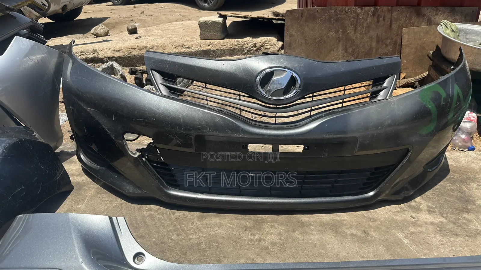 Toyota Vitz Bumper 2012,2013,2014,2015