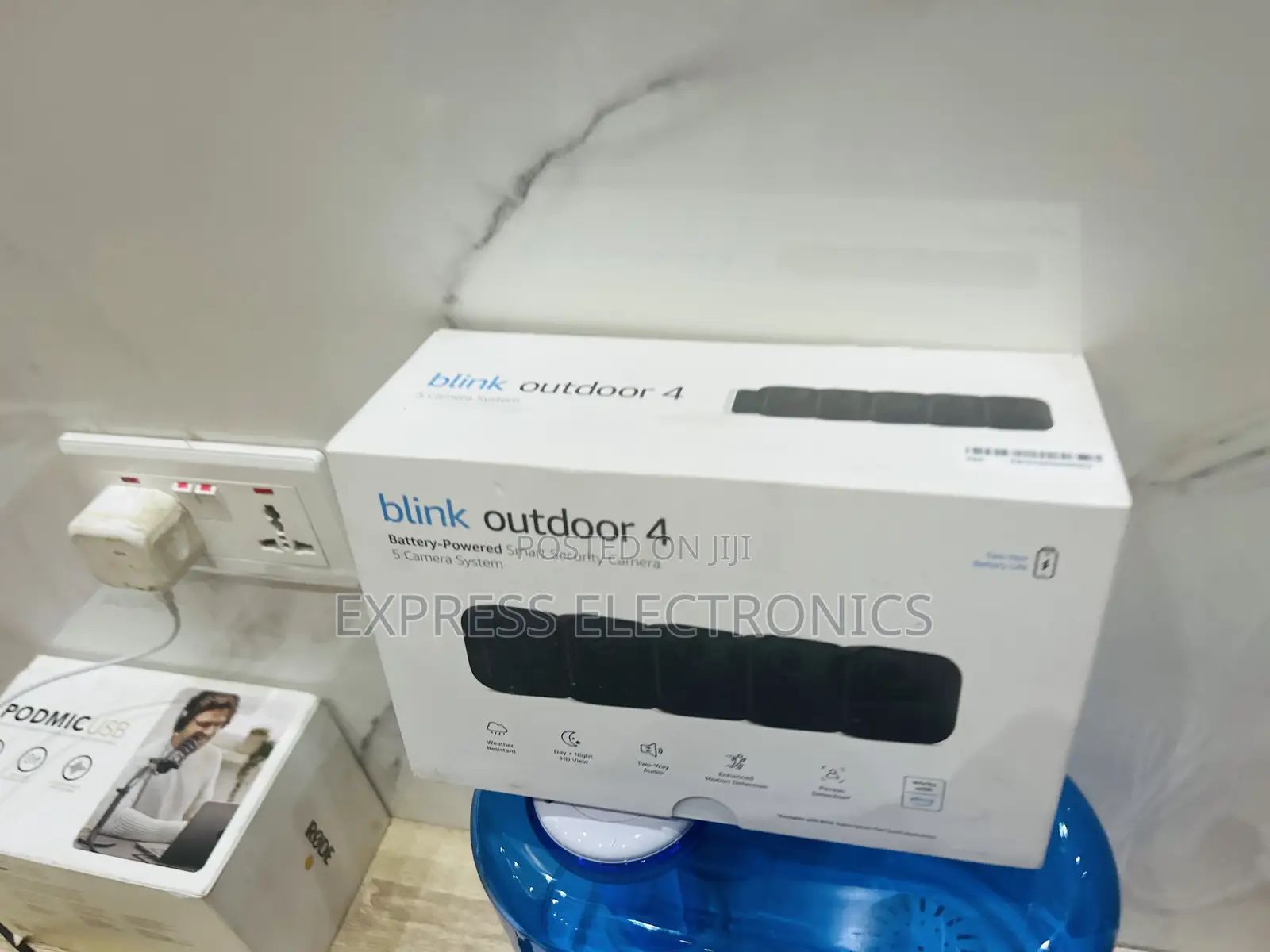 Sleek Slim Blink Outdoor 4 Cam