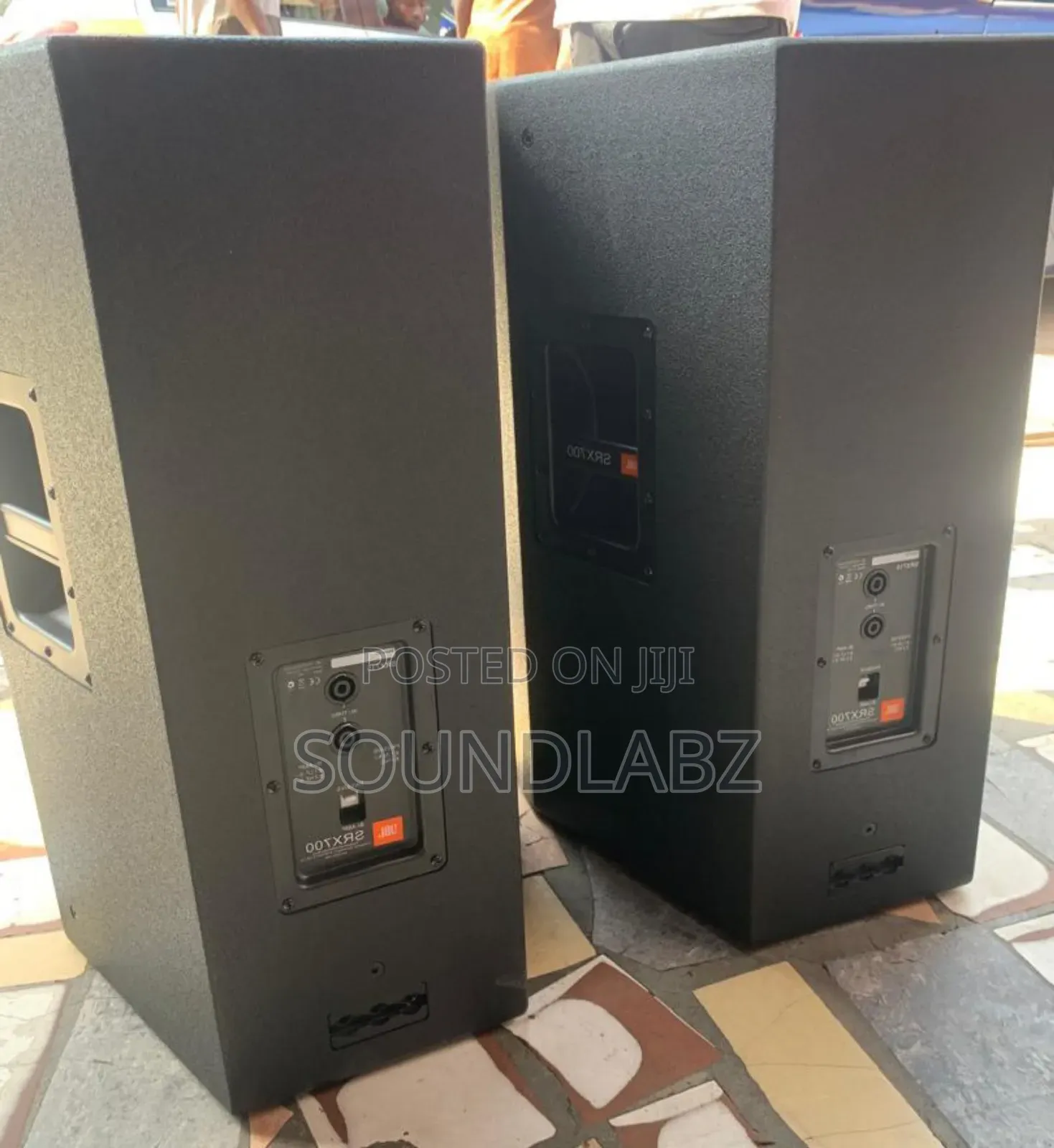 Short/Half-range 15inches Jbl Speakers