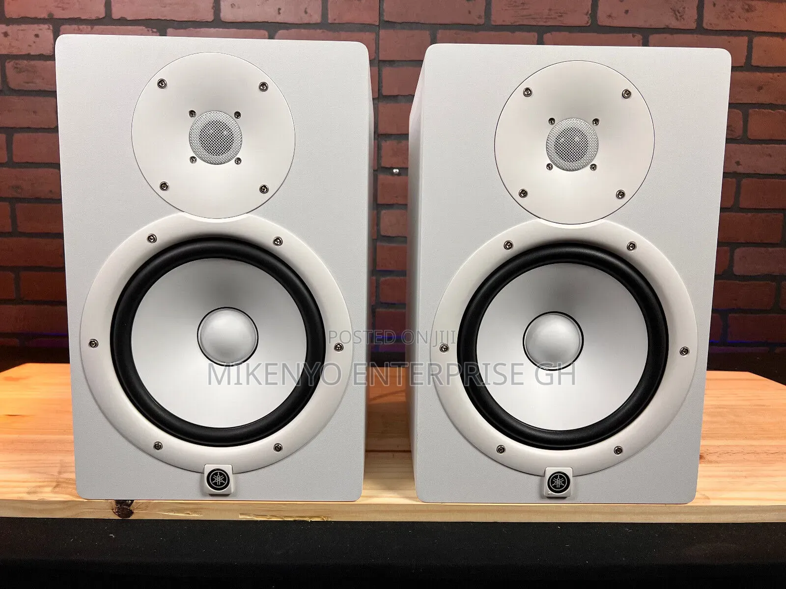 Yamaha Hs8 Powered Studio Monitor