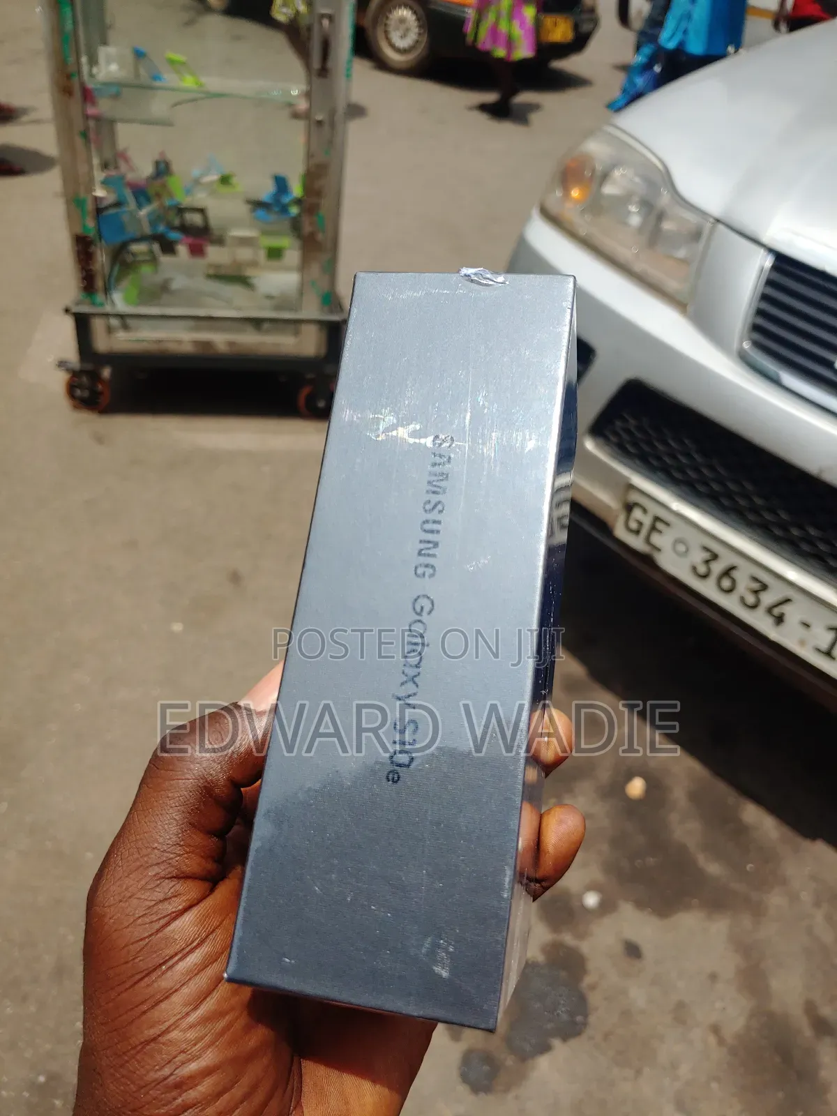 New Samsung Galaxy S10e 128 GB Black