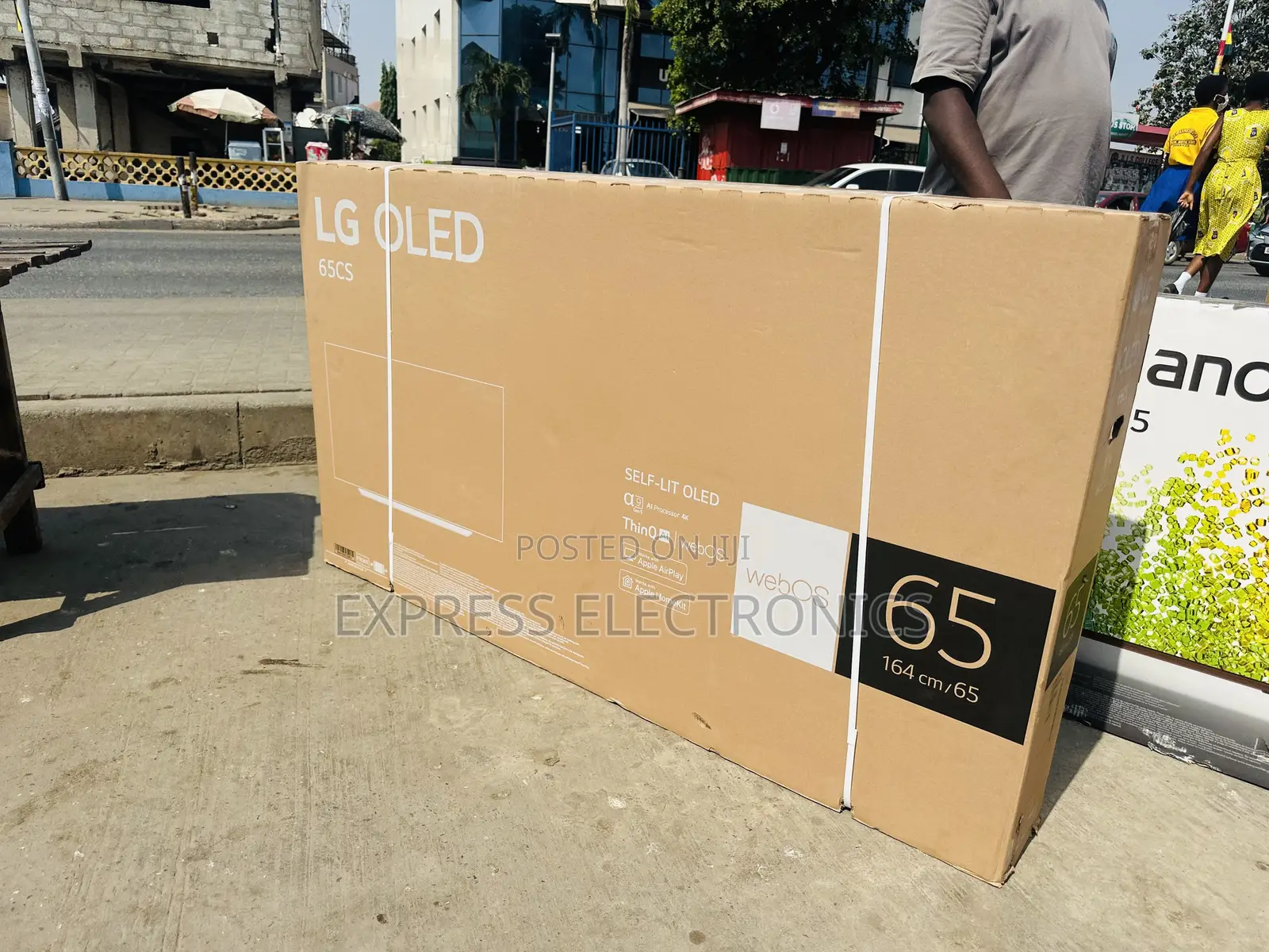 Ultra Slim Oled Screen Lg Cs 65”