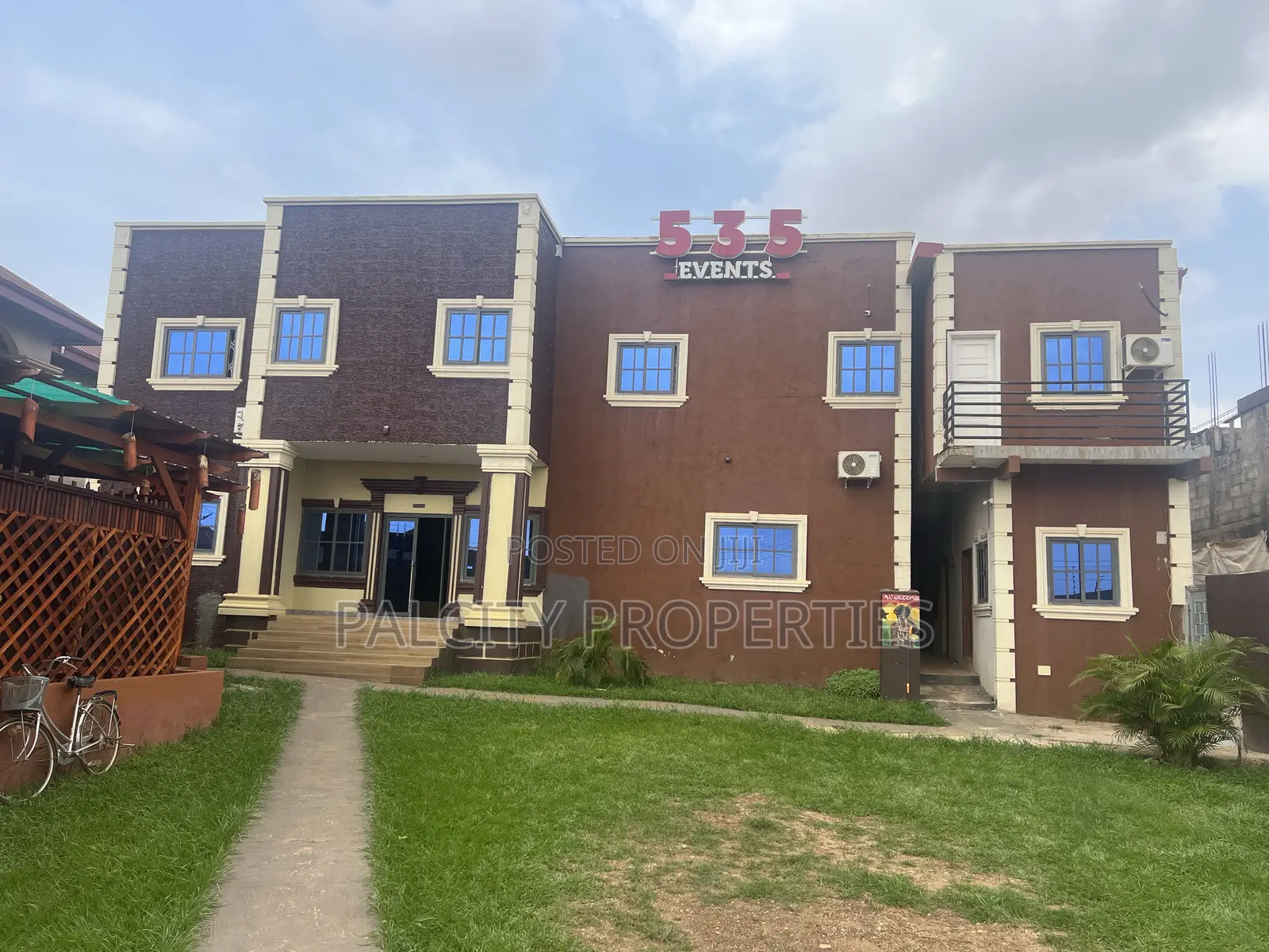 Executive Hotel for Sale in Ahodwo Daban