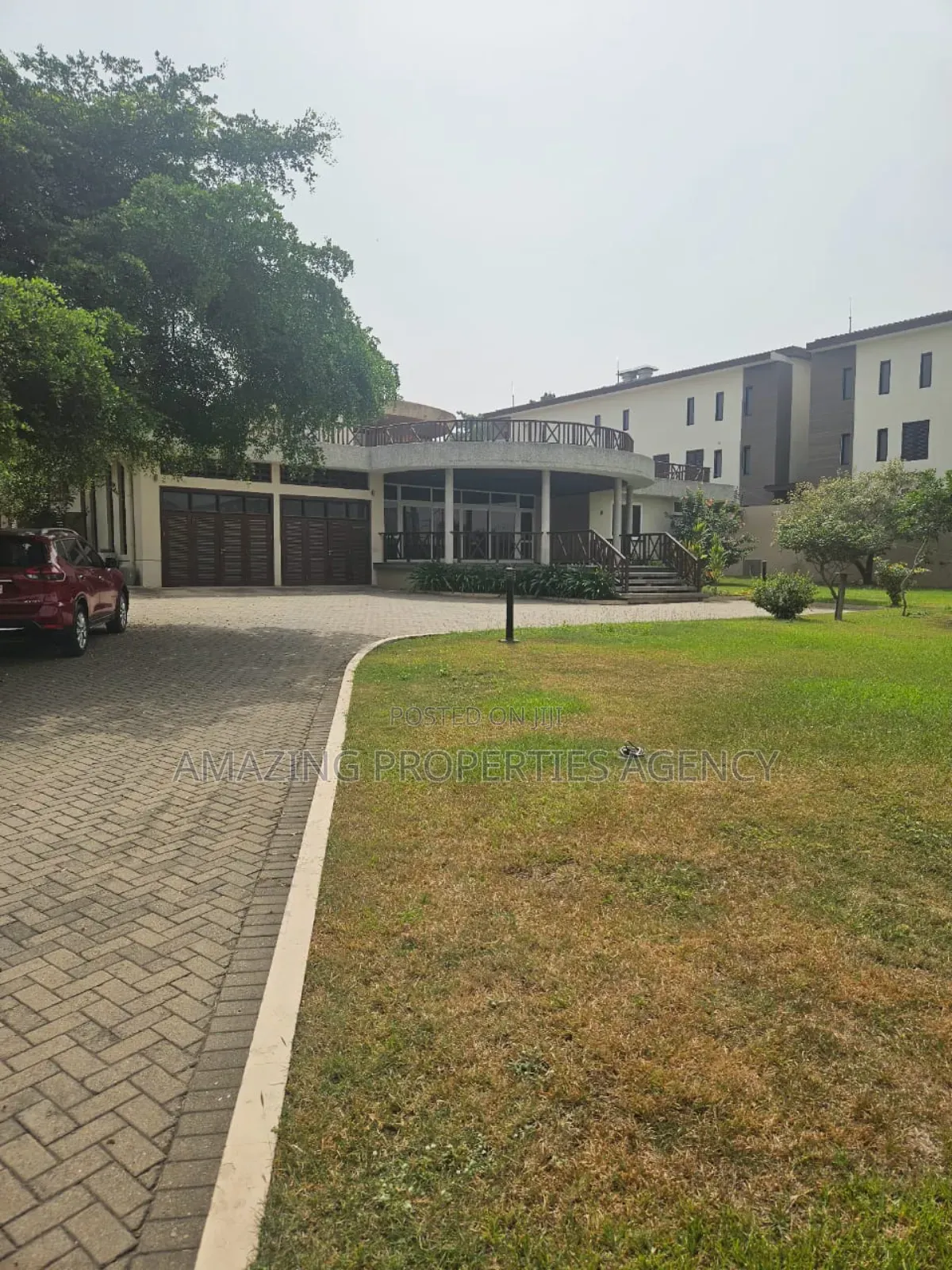 6bdrm House in Airport Residential Area for rent