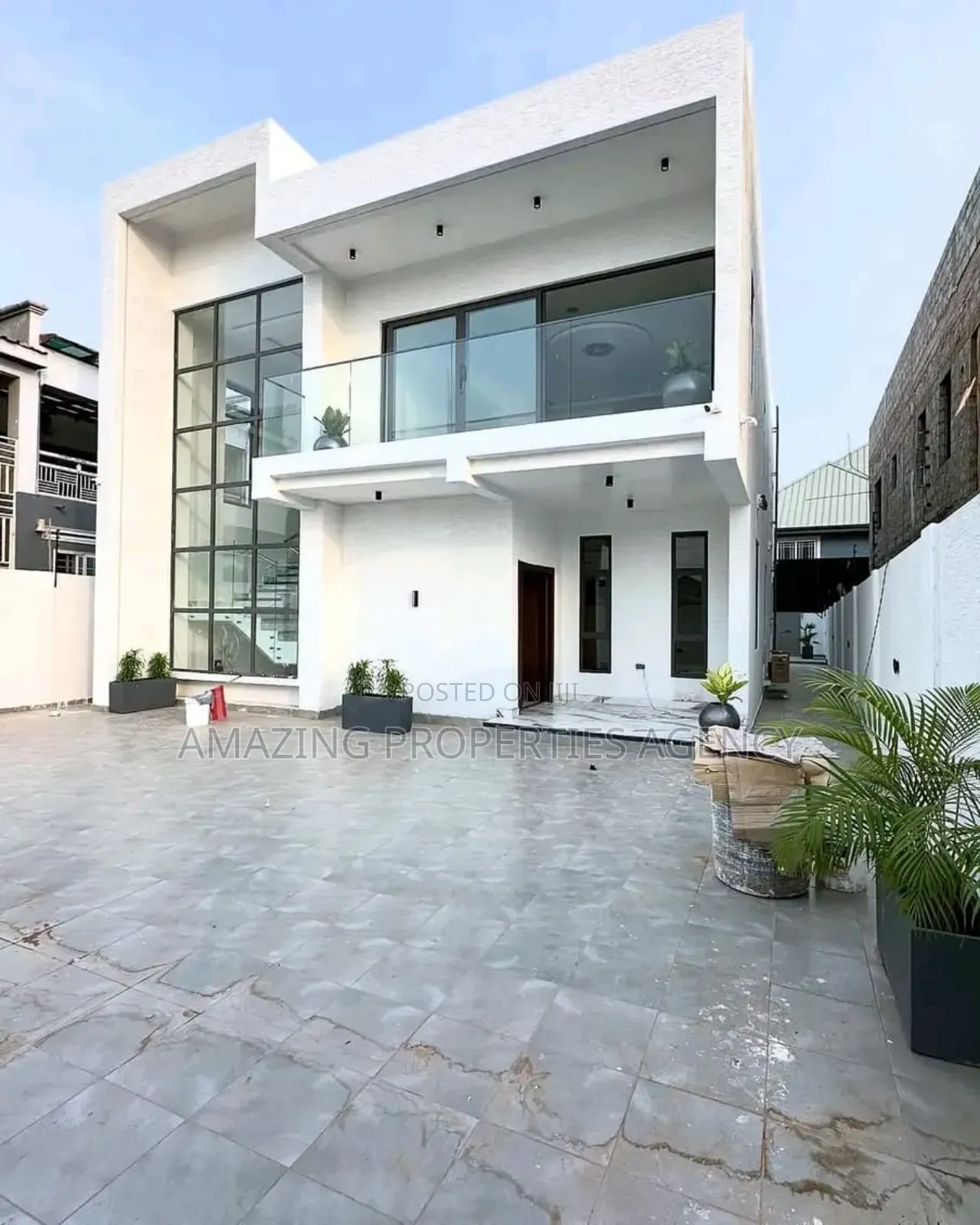 4bdrm House in East Legon for sale