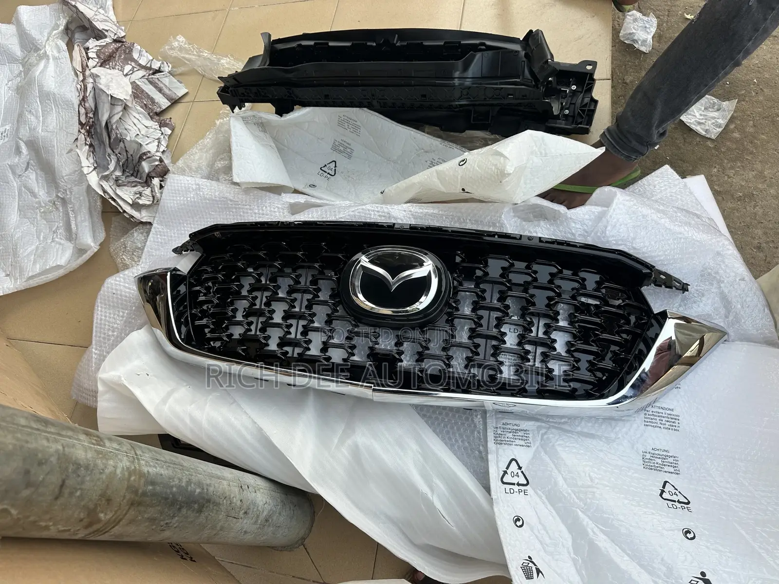 Mazda Cx5 2023 Front Grill