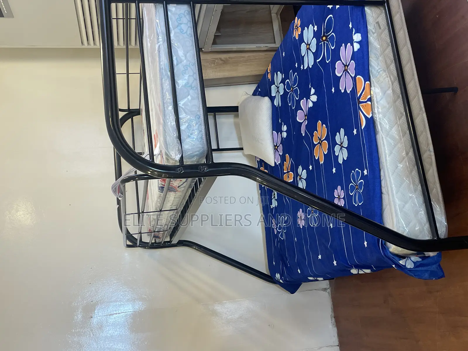 Metal Bunk Bed/ Twin Bed Double + 1 Half