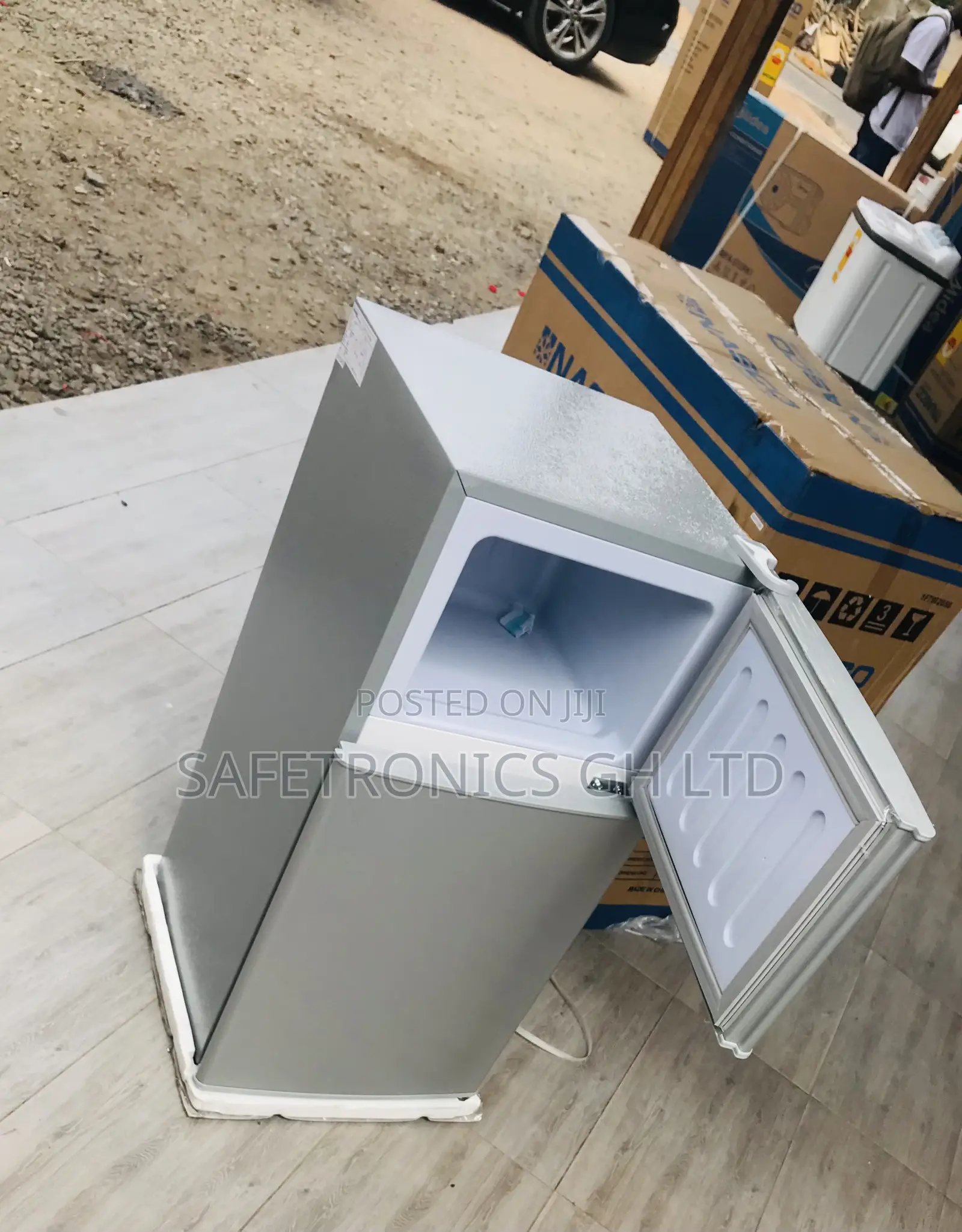 Nasco Top Freezer 90l Grey Doubledoor Auto Defrost Fridge