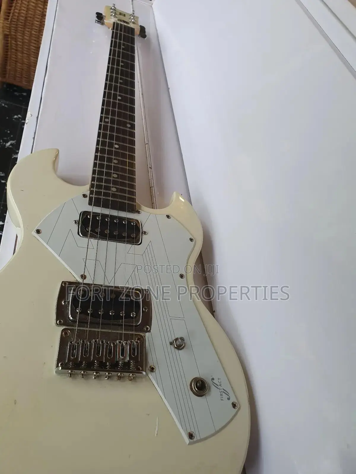 Quality Lead Guitar From Uk for Sale