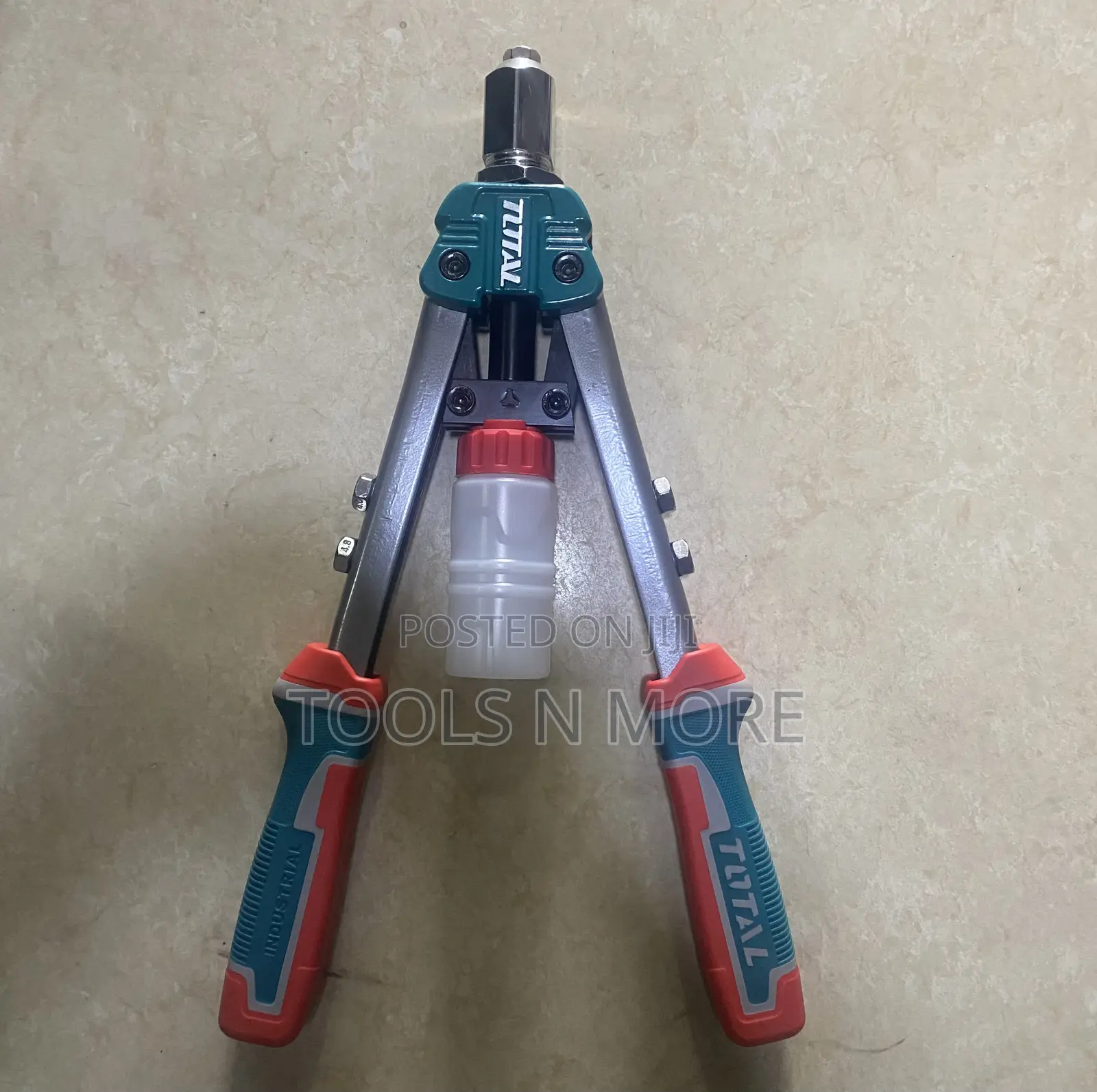 Total Hand Rivet Gun