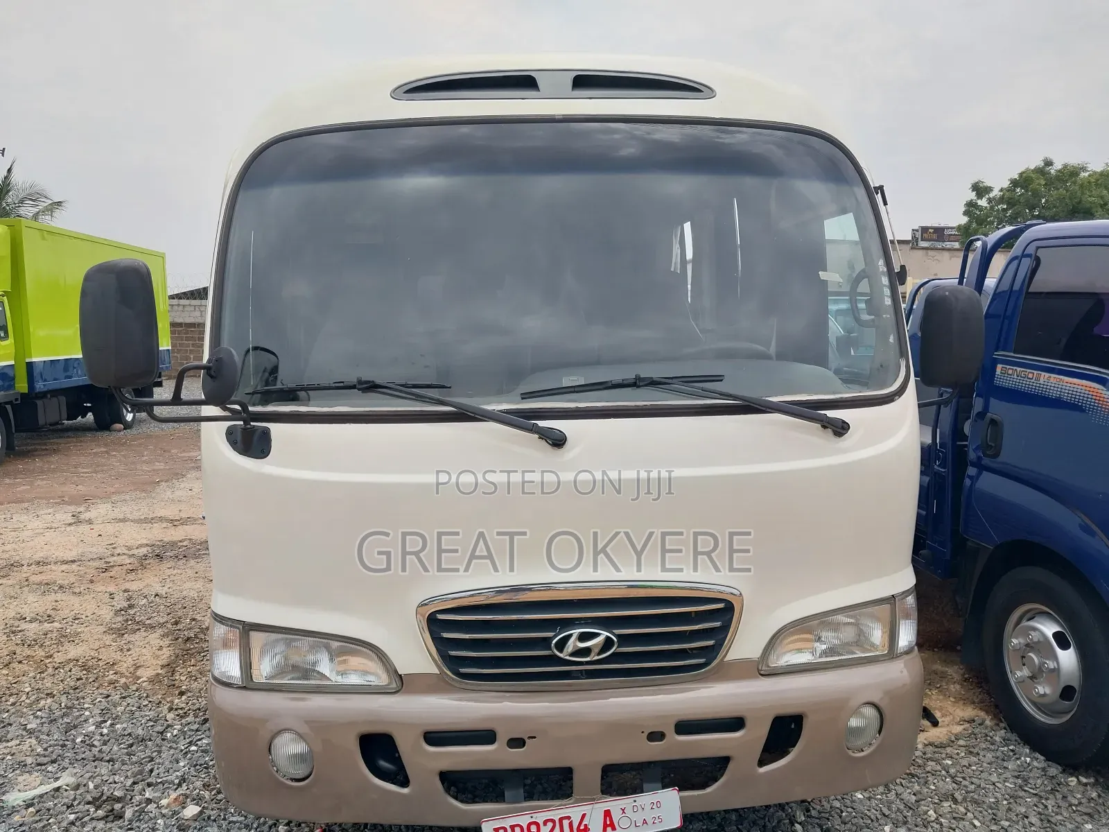 Hyundai County 2012 Beige