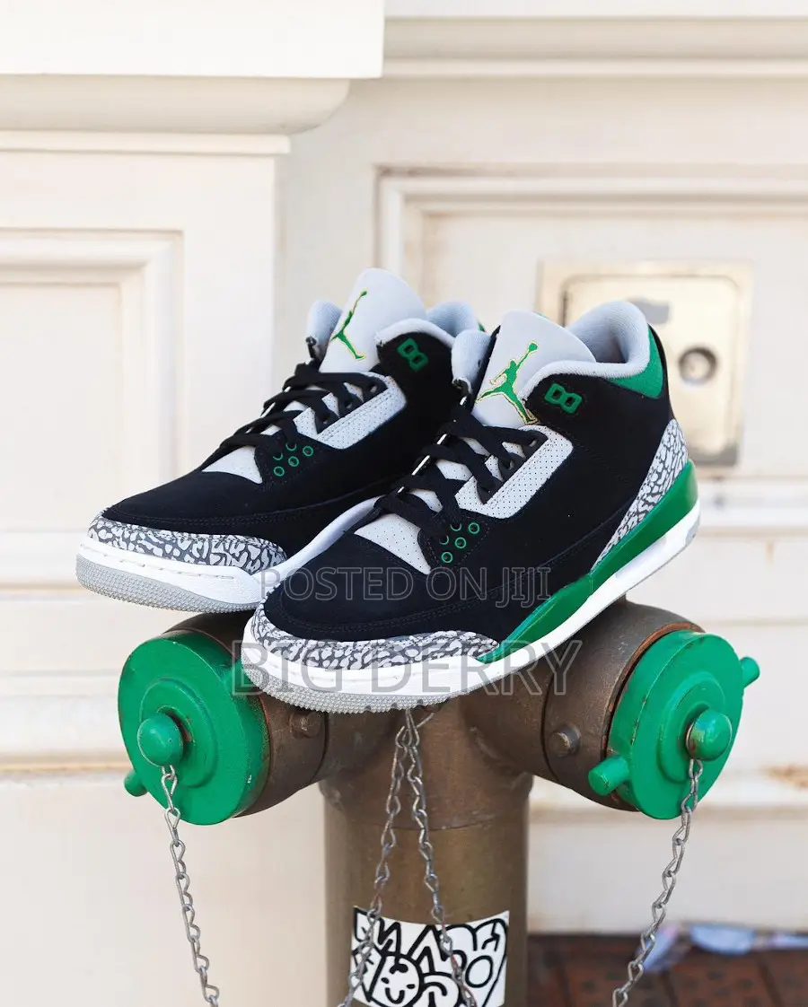 Air Jordan 1 Pine Green