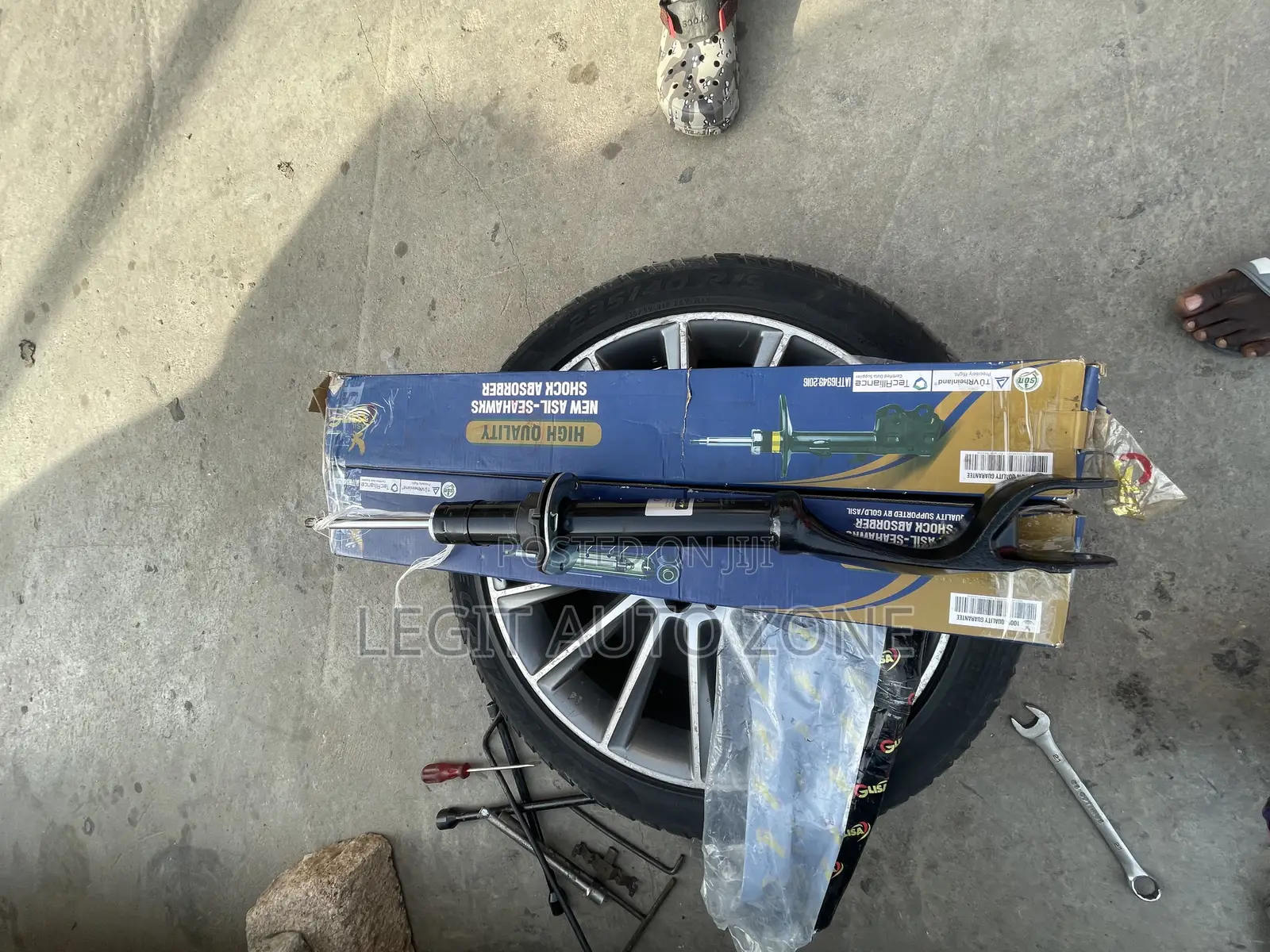 Mercedes Benz C300 2016,2017,2015,2014 Front Shocks