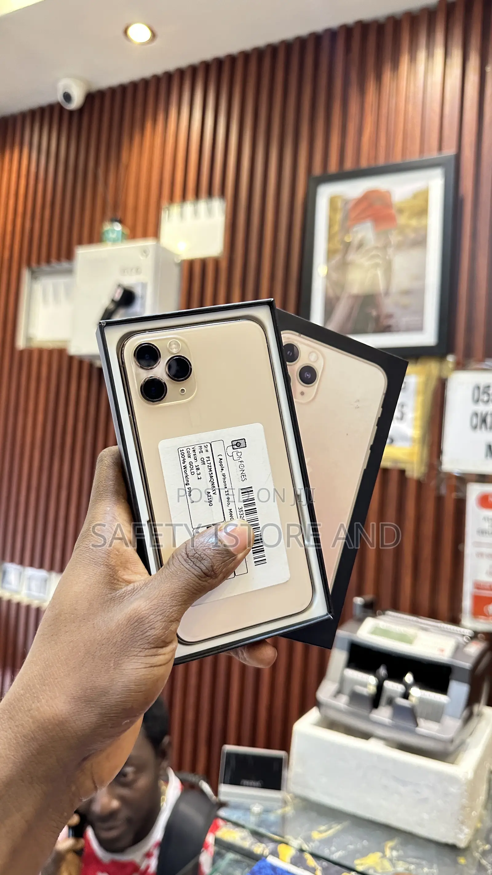 New Apple iPhone 11 Pro 256 GB Gold