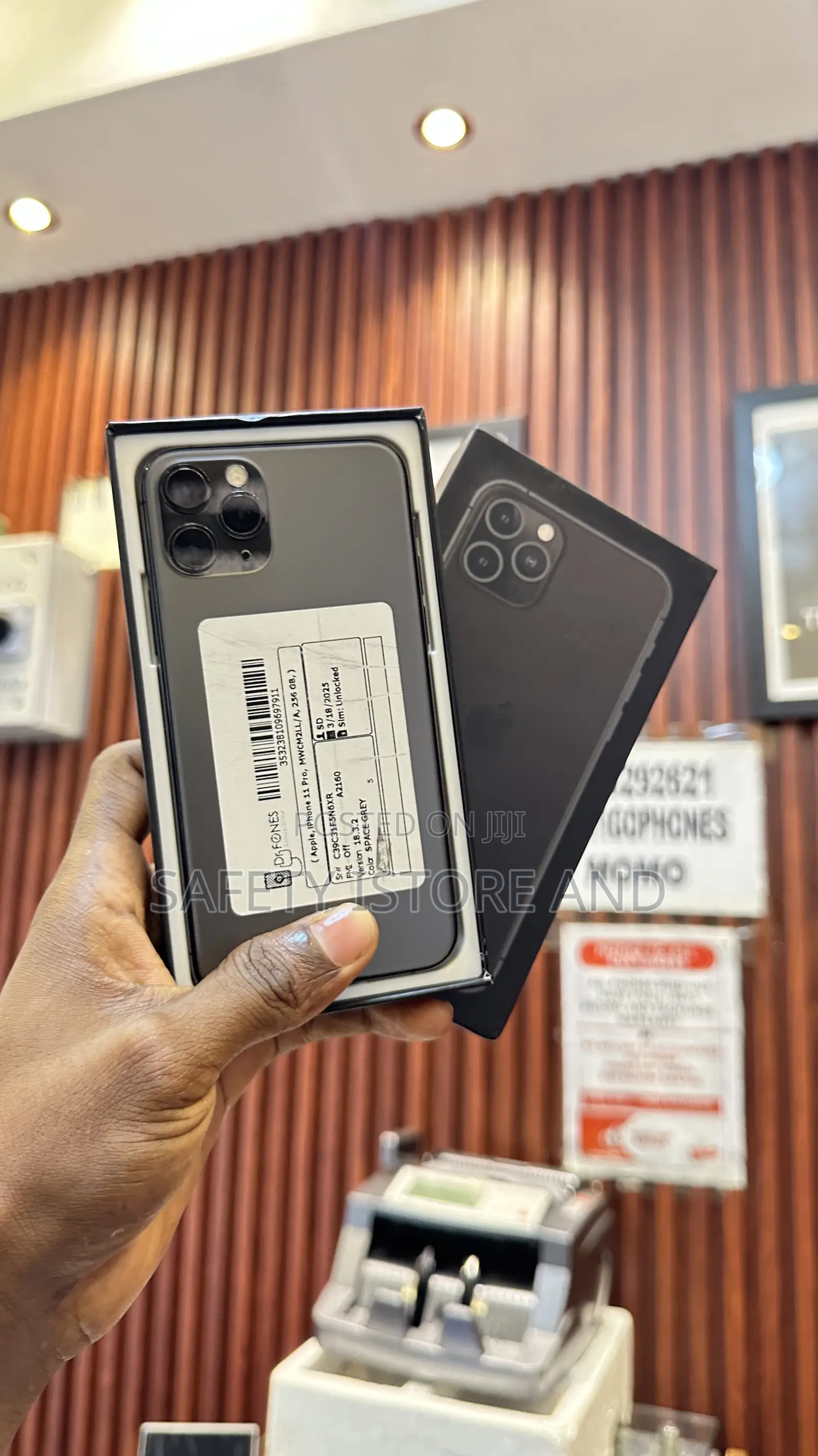 New Apple iPhone 11 Pro 256 GB Black