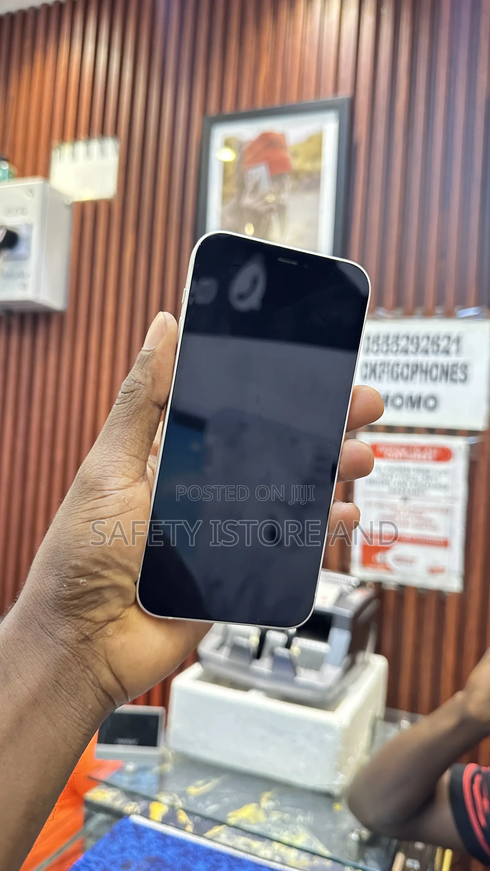 New Apple iPhone 12 128 GB White