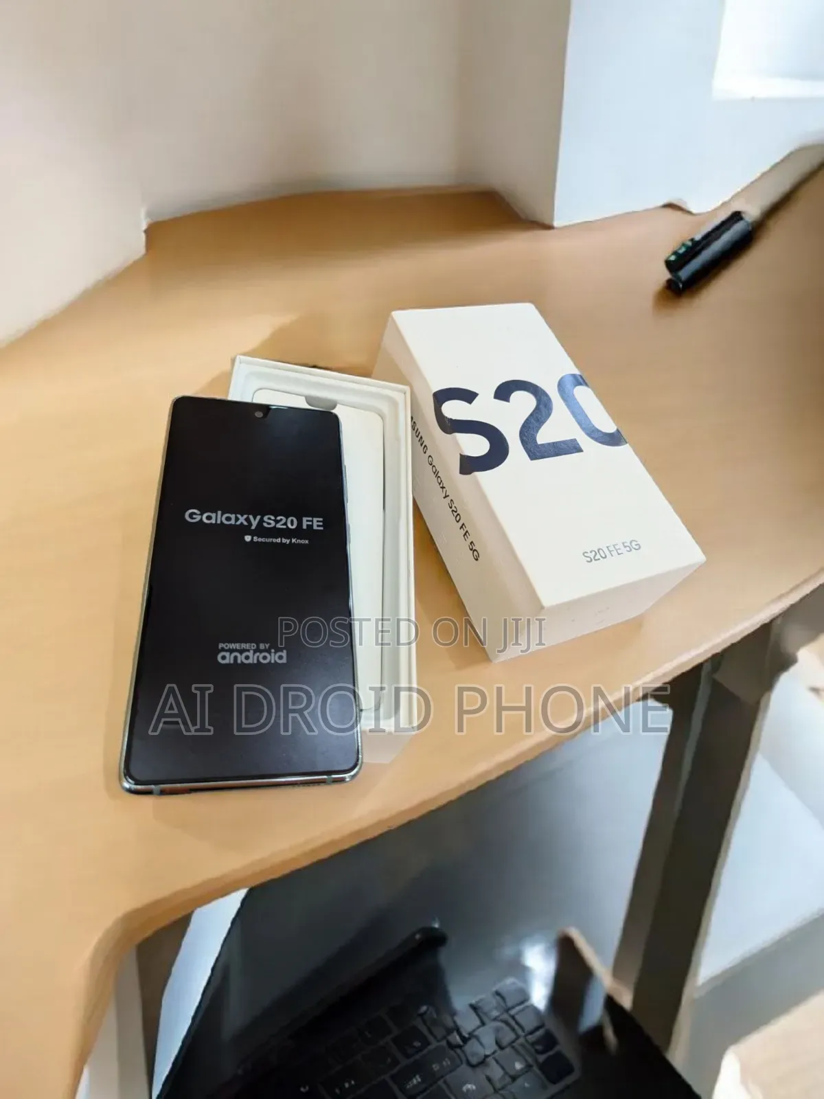 New Samsung Galaxy S20 FE 128 GB Silver