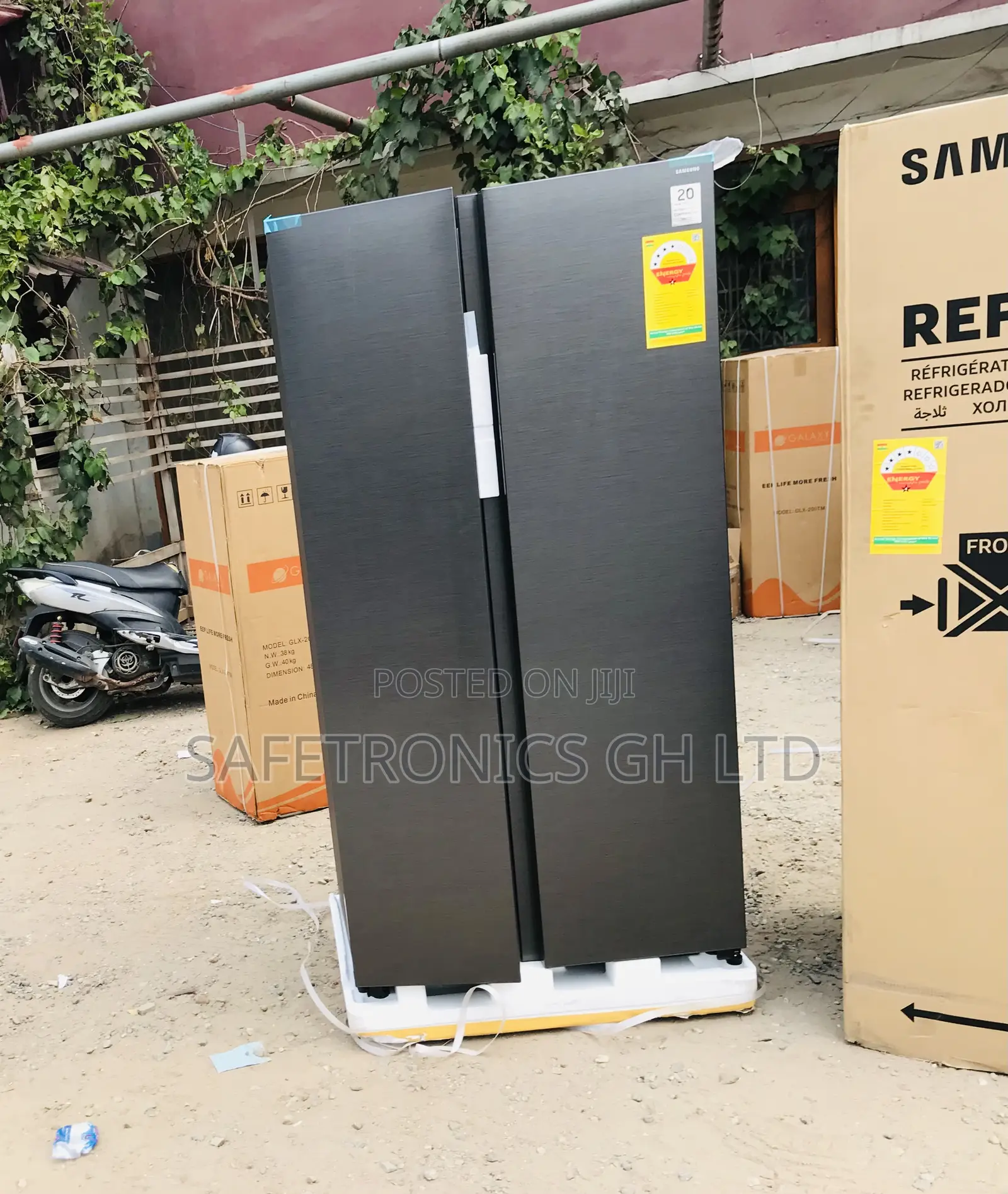 Perfect Neat Sidebyside 583l Samsung Doubledoor Fridge