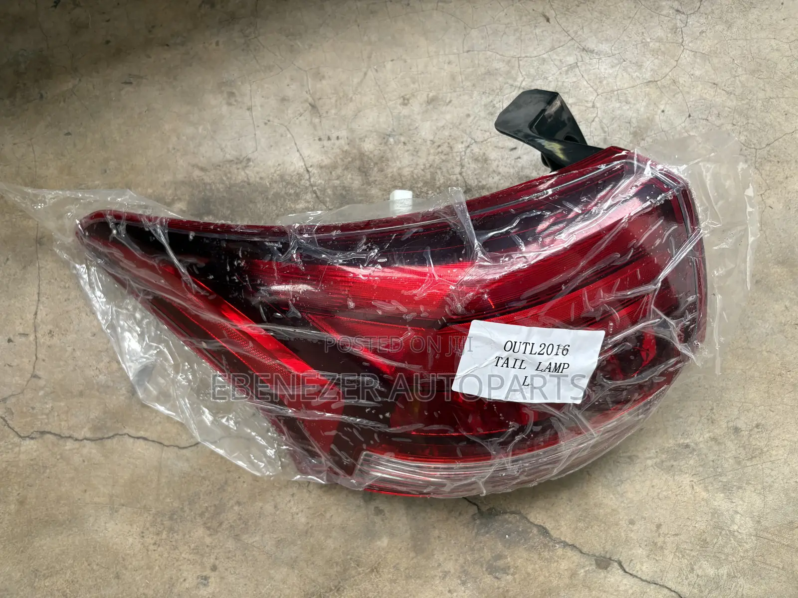 Mitsubishi Outlander 2017 Taillight