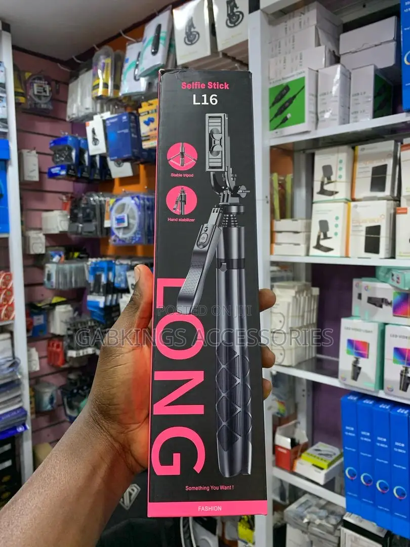 L16 Selfie Stick