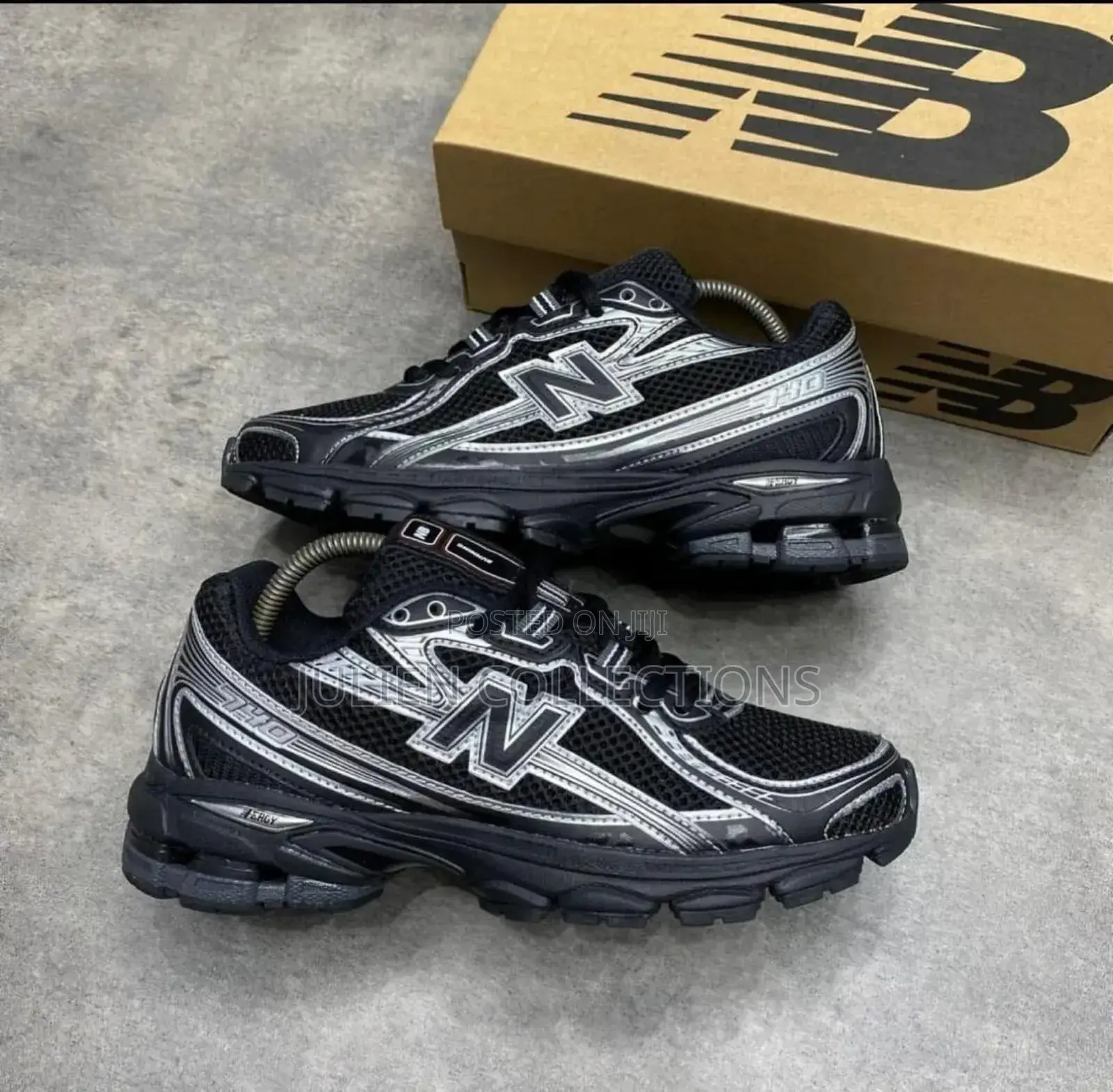 New Balance 740 Silver Black