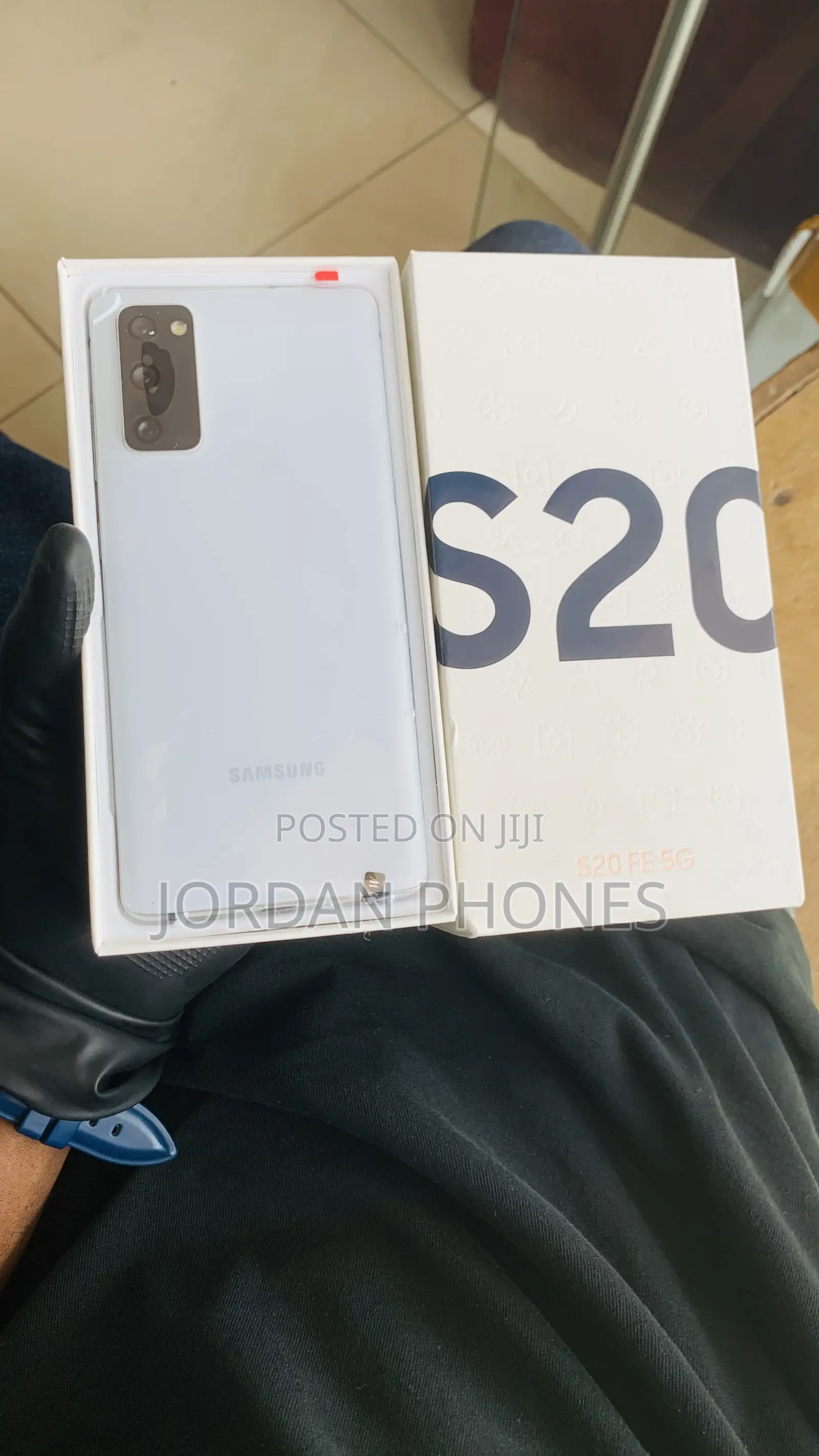 New Samsung Galaxy S20 FE 128 GB White