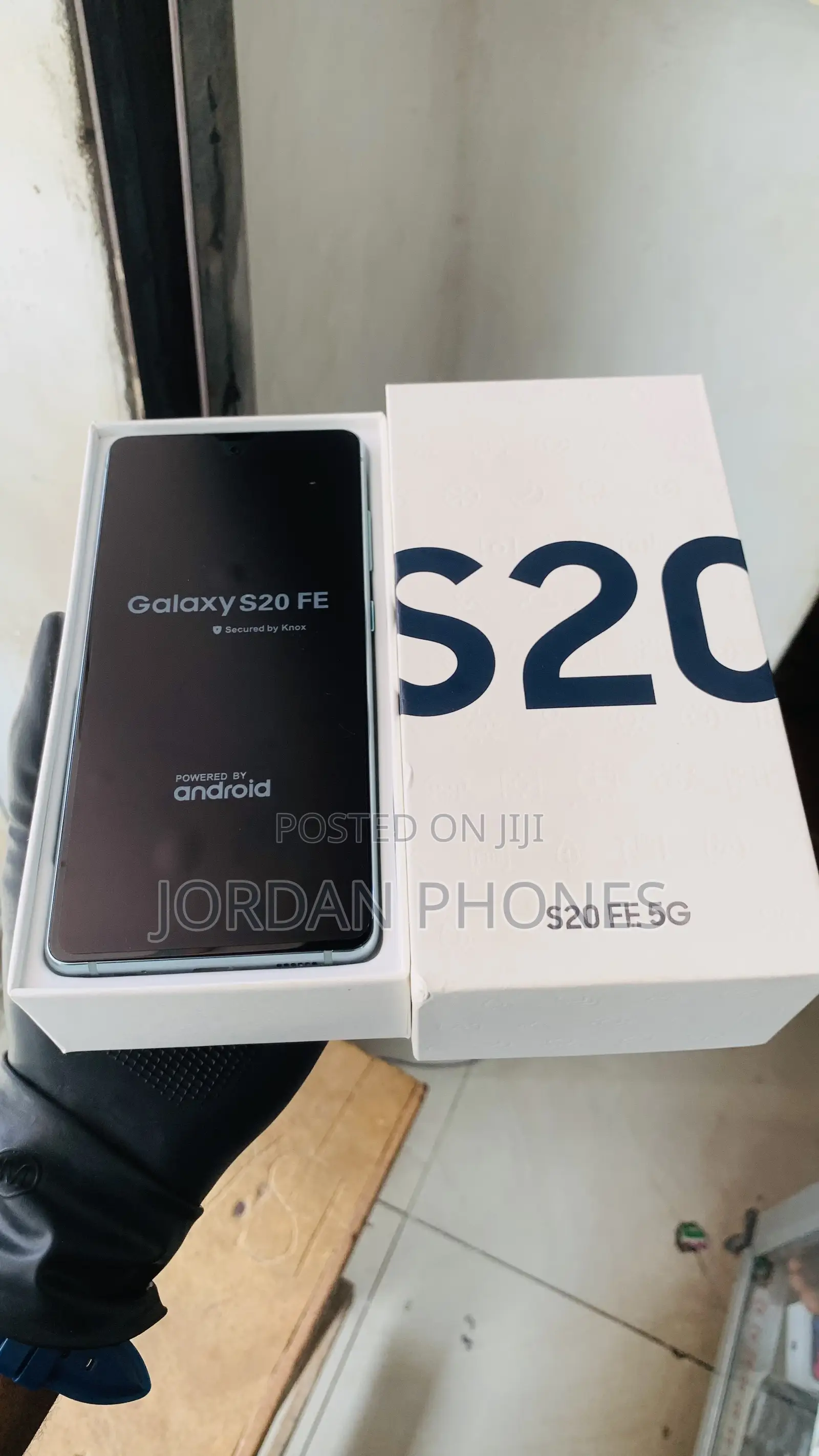 New Samsung Galaxy S20 FE 128 GB White