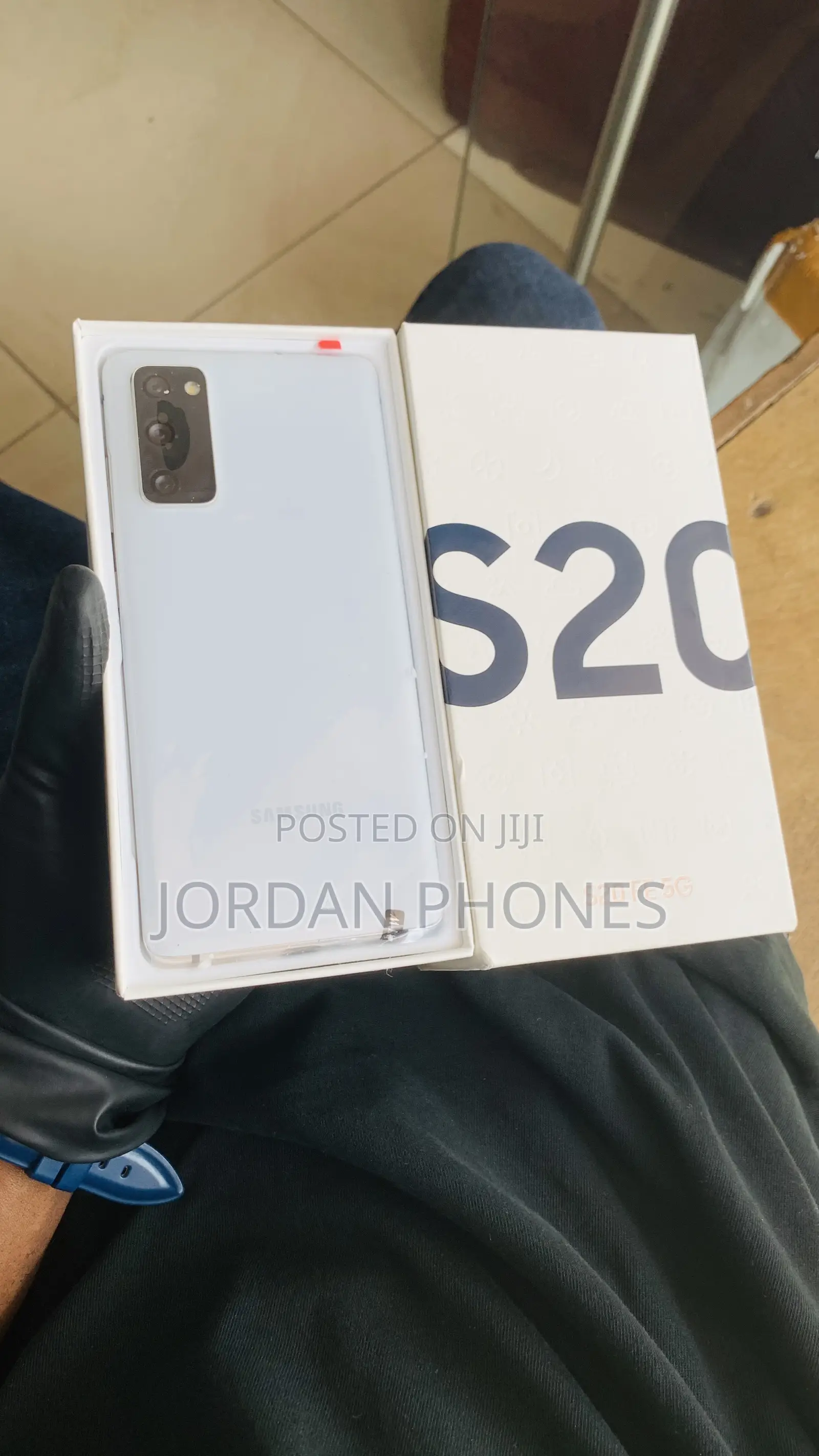 New Samsung Galaxy S20 FE 128 GB White
