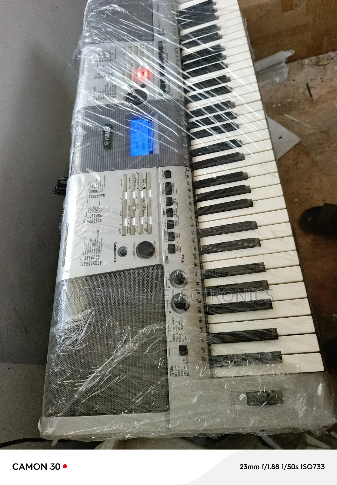 Yamaha E403