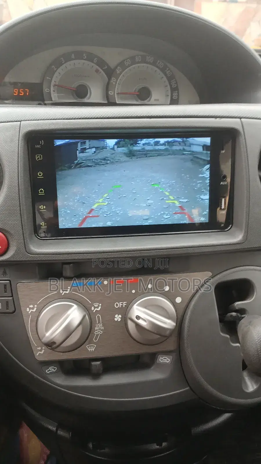 Toyota Sienta 1.5 AWD 2013 Gray