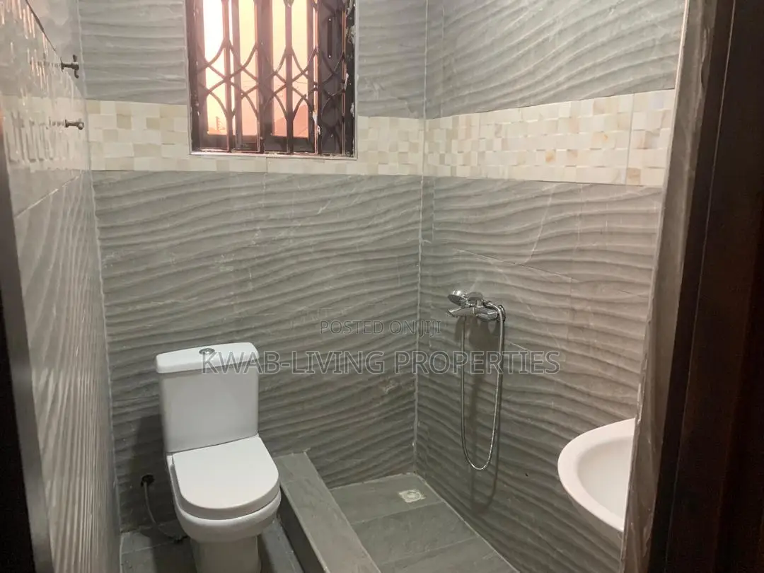2bdrm Apartment in Haatso for rent